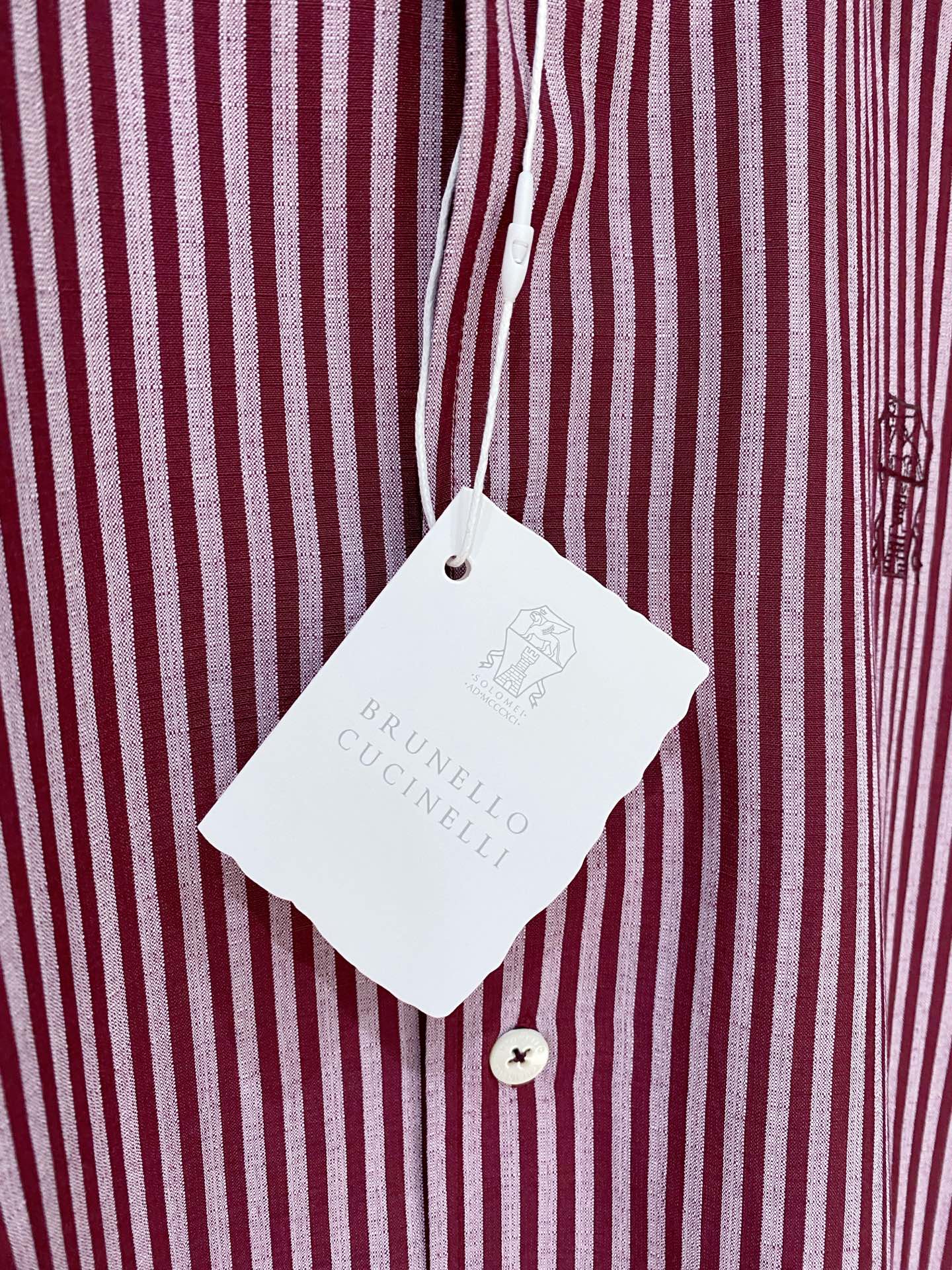 顶级品质>26新款(精品衬衫)专柜官网同步发售！辅料全部原版定制出品，贸易公司真品订单。高级定制进口面料