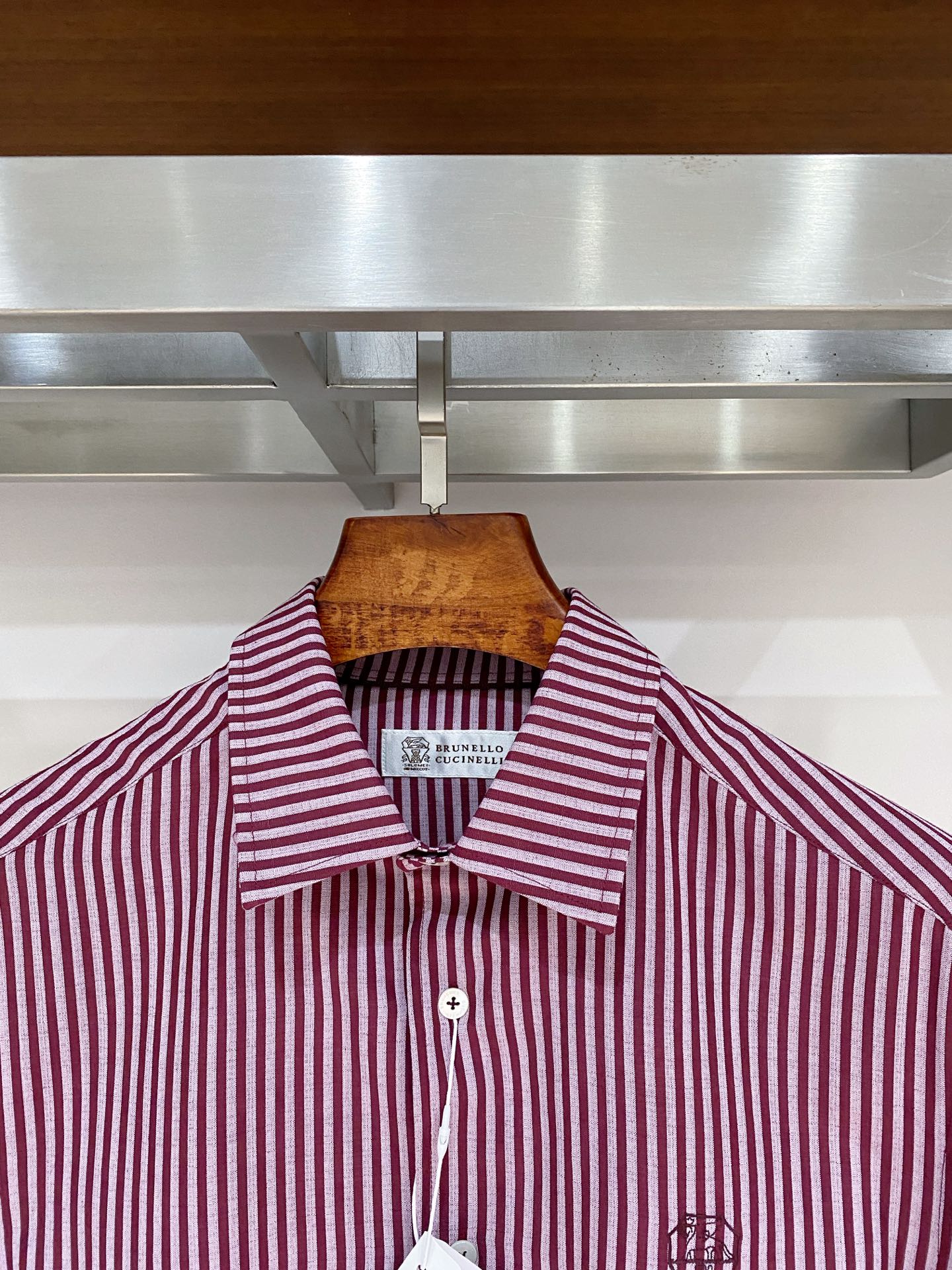 顶级品质>26新款(精品衬衫)专柜官网同步发售！辅料全部原版定制出品，贸易公司真品订单。高级定制进口面料