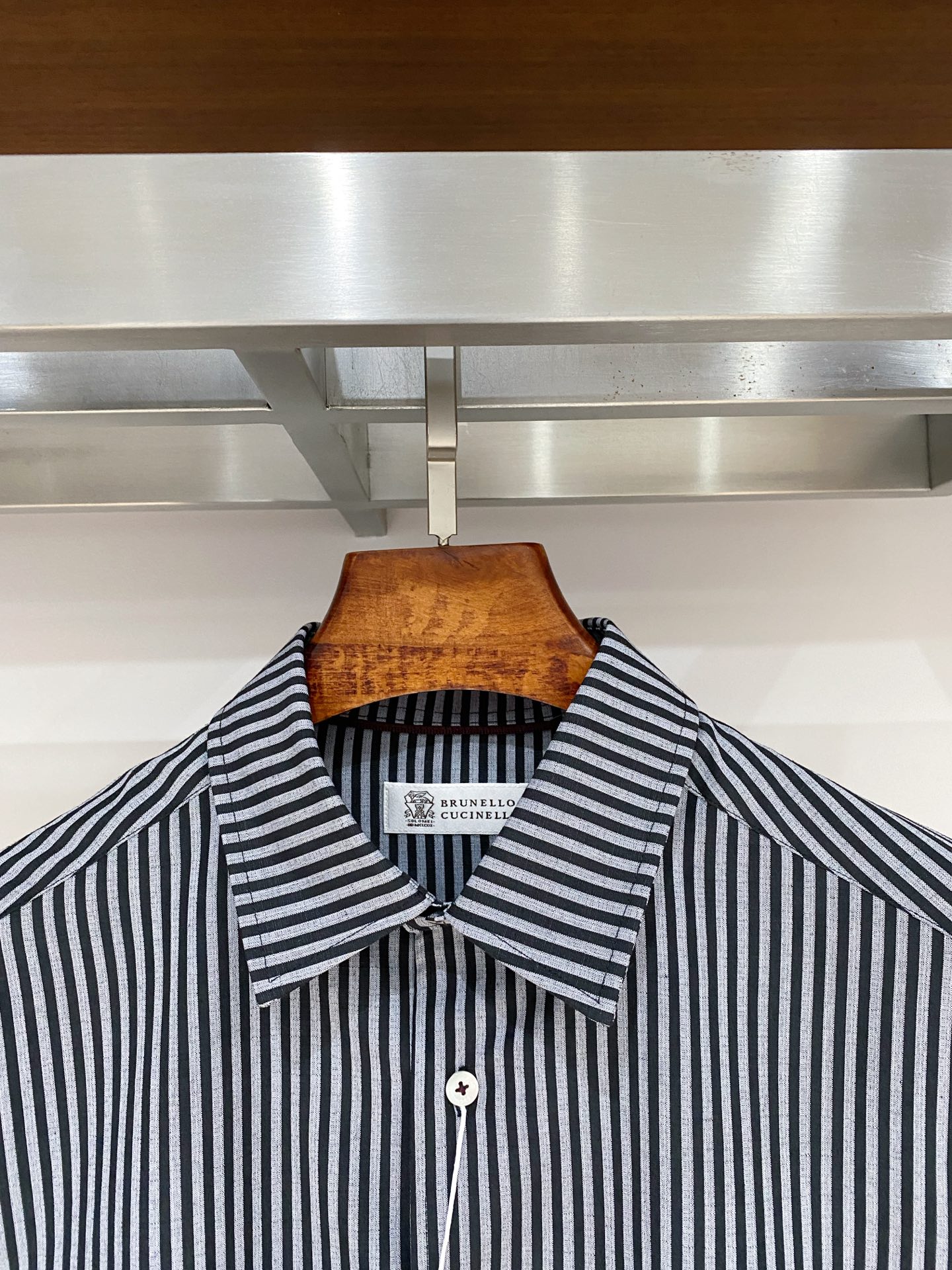 顶级品质>26新款(精品衬衫)专柜官网同步发售！辅料全部原版定制出品，贸易公司真品订单。高级定制进口面料