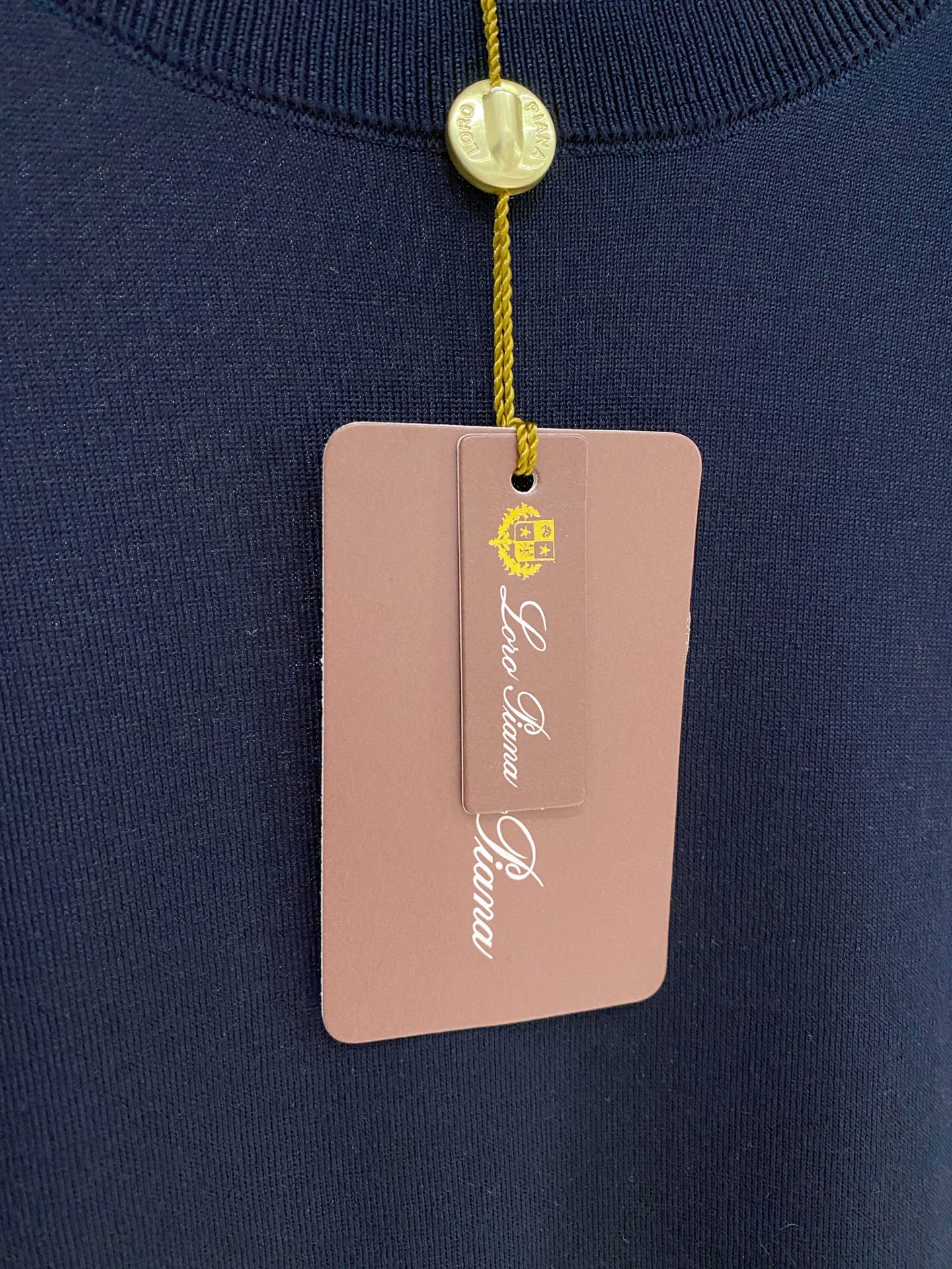 高级货>26新款(醋酸/天丝/桑蚕丝/混纺)专柜官网同步发售！辅料全部原版定制出品，贸易公司真品订单。高