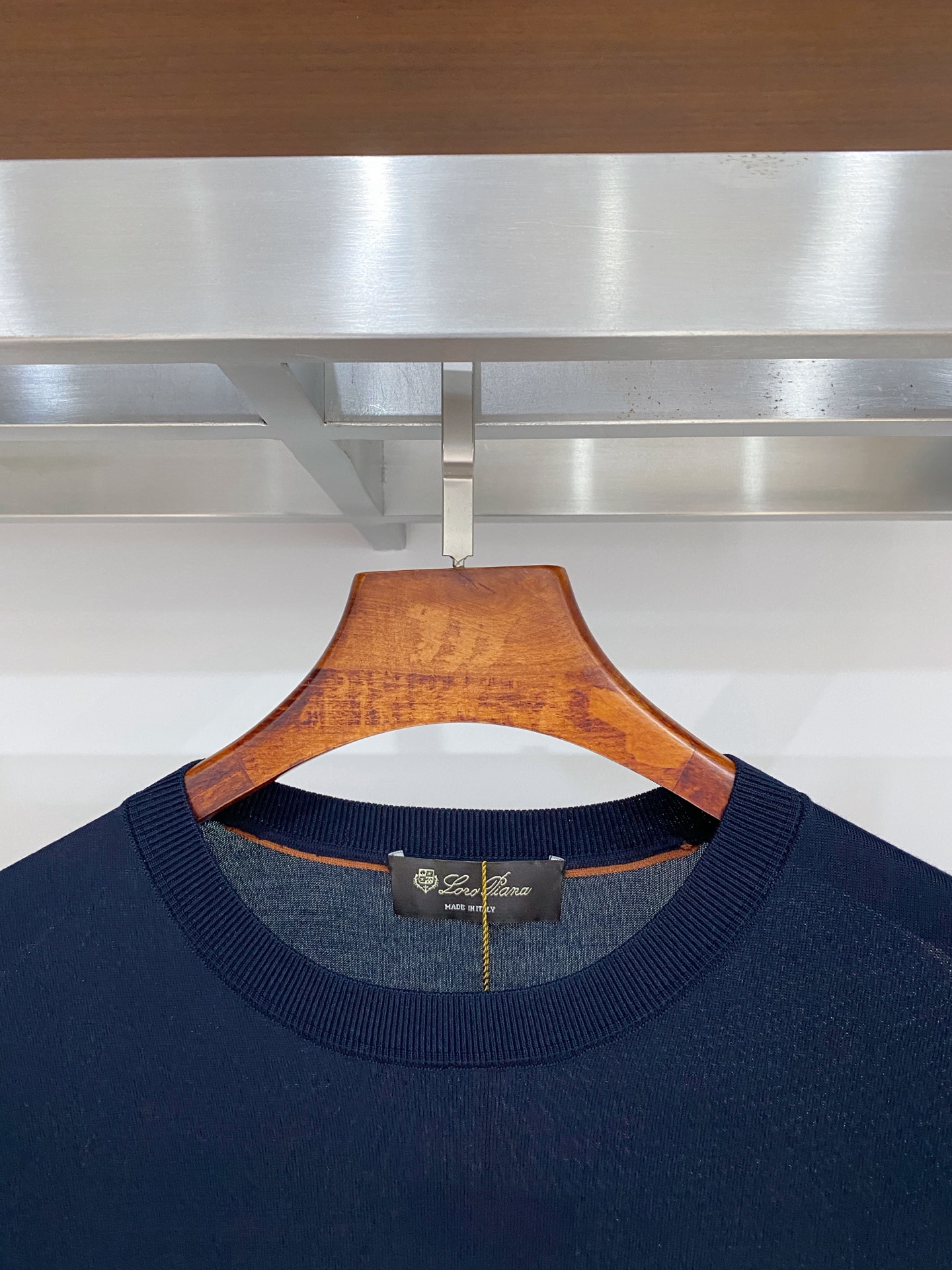 高级货>26新款(醋酸/天丝/桑蚕丝/混纺)专柜官网同步发售！辅料全部原版定制出品，贸易公司真品订单。高