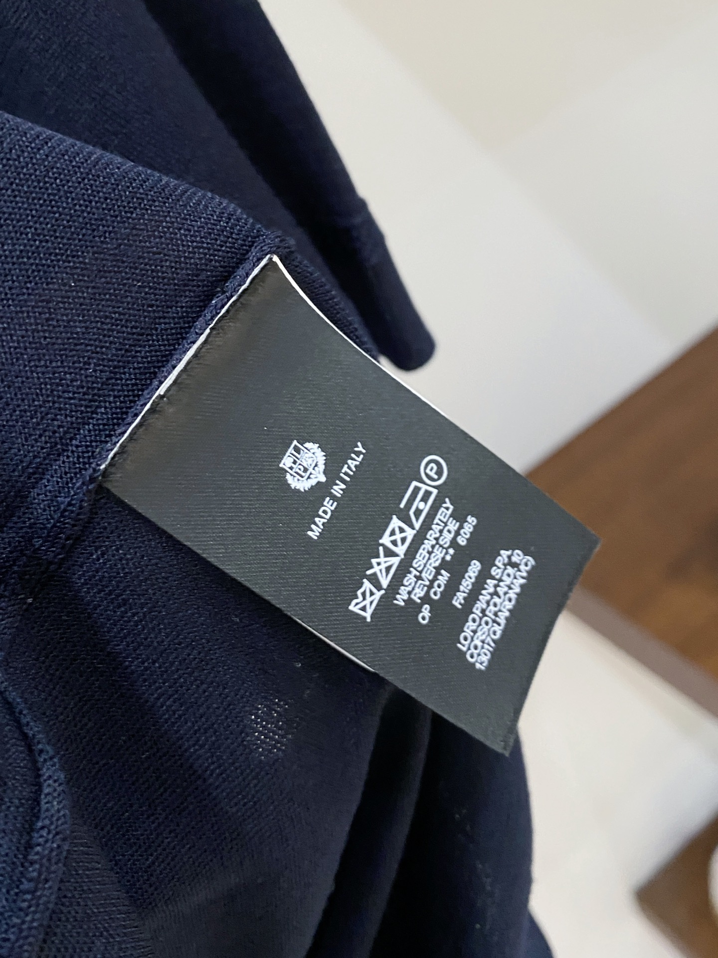 高级货>26新款(醋酸/天丝/桑蚕丝/混纺)专柜官网同步发售！辅料全部原版定制出品，贸易公司真品订单。高