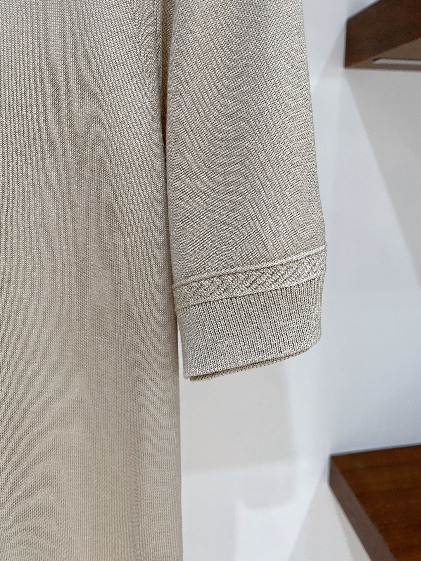 高级货>26新款(醋酸/天丝/桑蚕丝/混纺)专柜官网同步发售！辅料全部原版定制出品，贸易公司真品订单。高