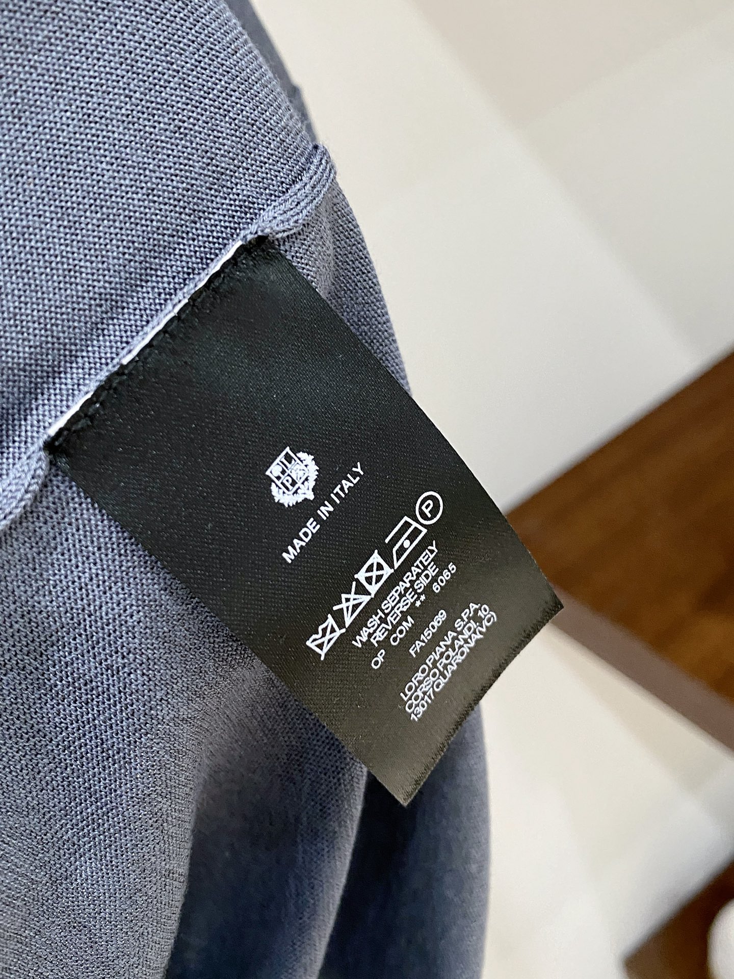 高级货>26新款(醋酸/天丝/桑蚕丝/混纺)专柜官网同步发售！辅料全部原版定制出品，贸易公司真品订单。高