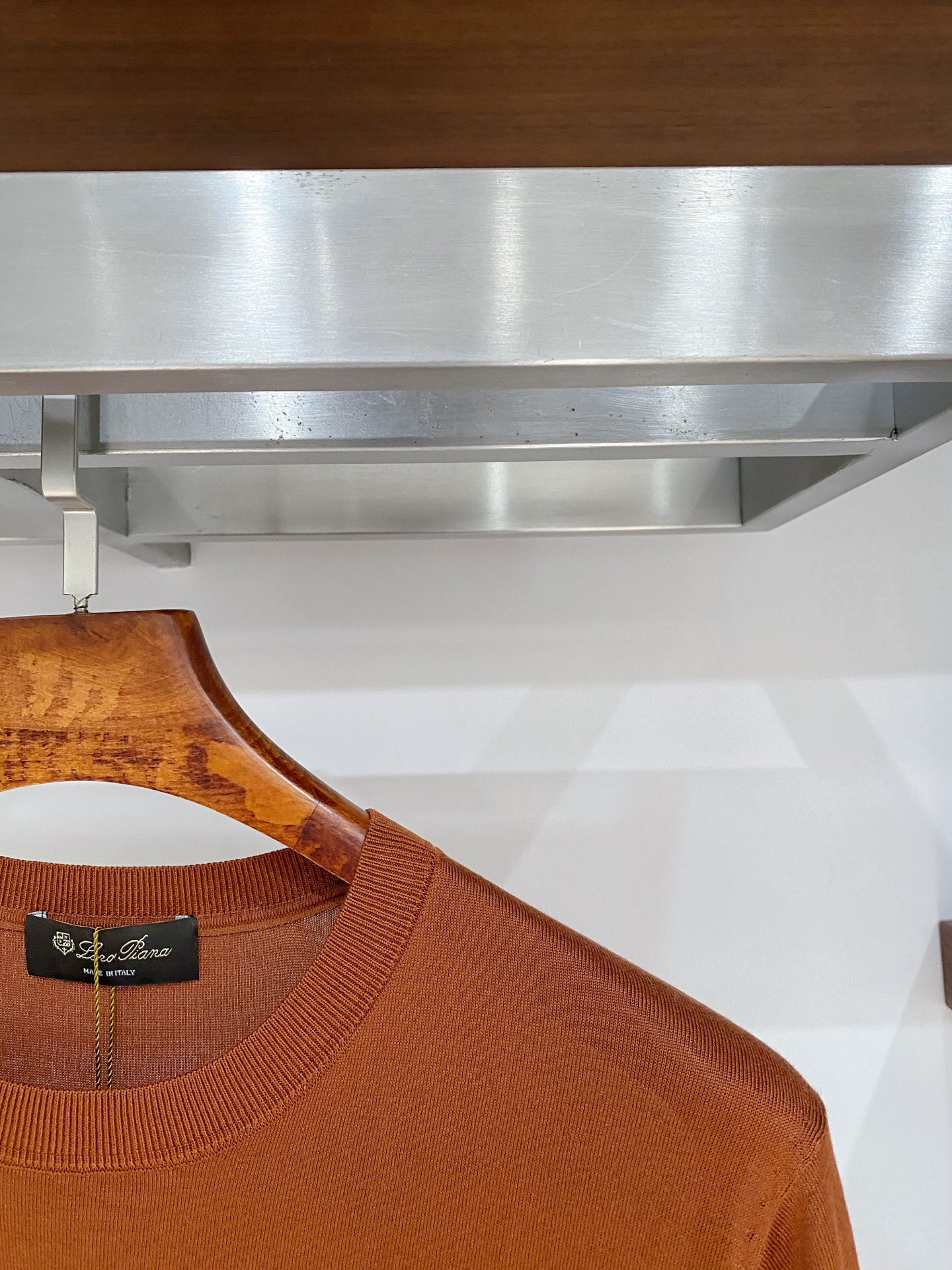 高级货>26新款(醋酸/天丝/桑蚕丝/混纺)专柜官网同步发售！辅料全部原版定制出品，贸易公司真品订单。高