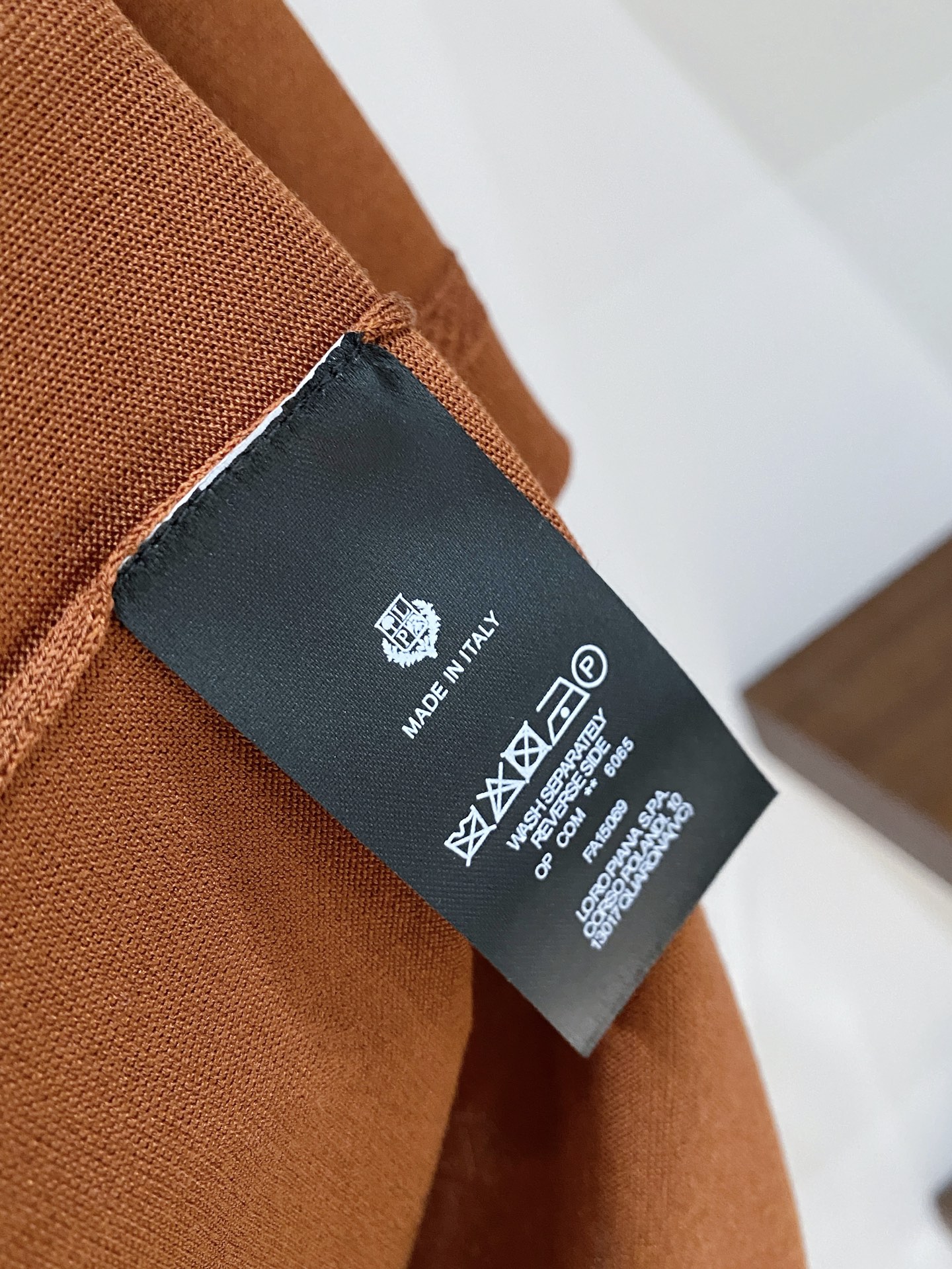 高级货>26新款(醋酸/天丝/桑蚕丝/混纺)专柜官网同步发售！辅料全部原版定制出品，贸易公司真品订单。高