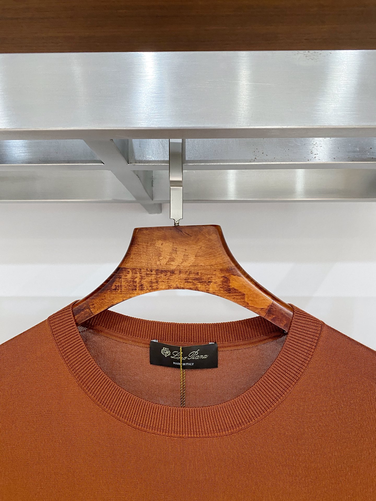 高级货>26新款(醋酸/天丝/桑蚕丝/混纺)专柜官网同步发售！辅料全部原版定制出品，贸易公司真品订单。高