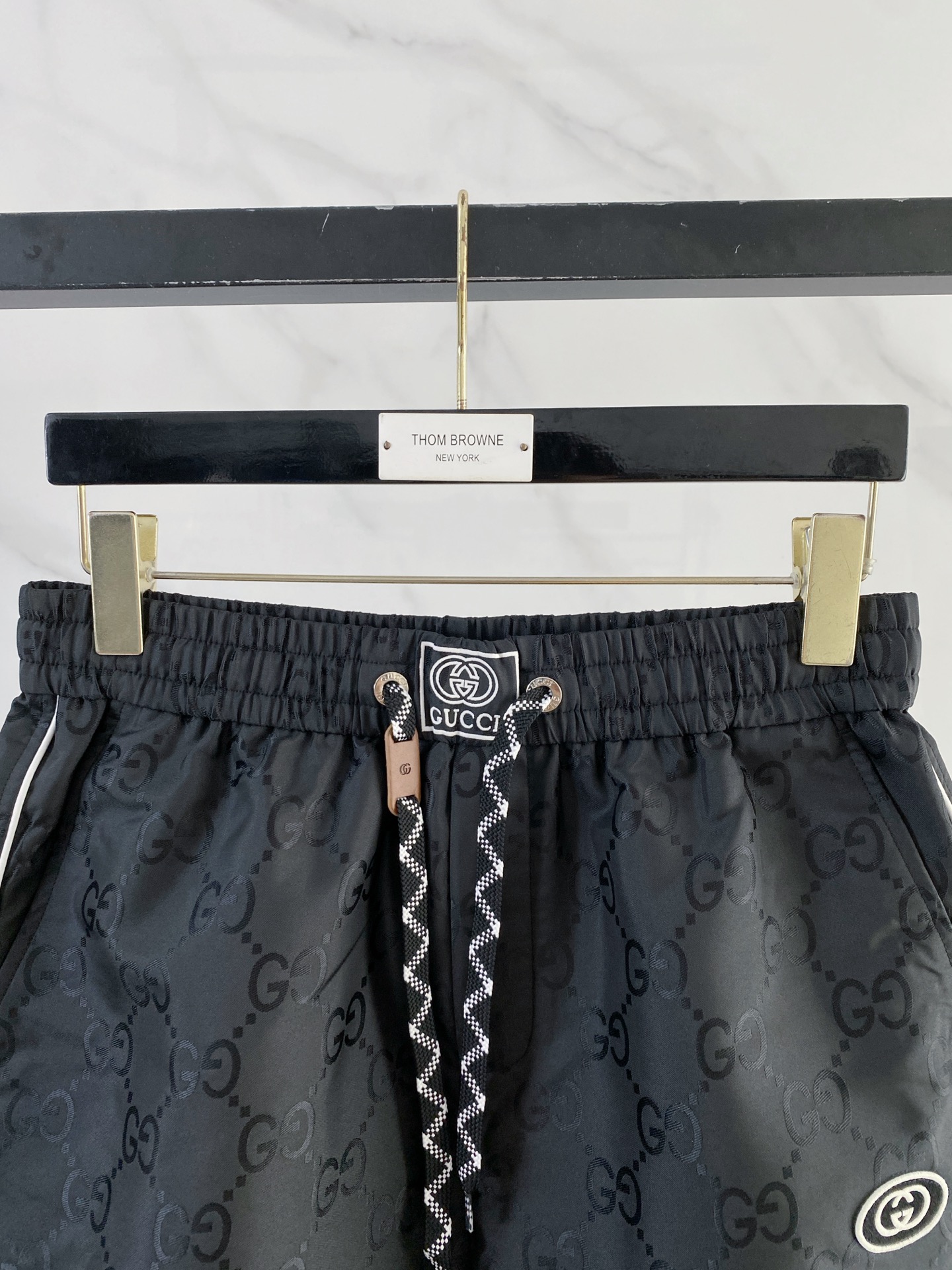 Alternative view of Shorts 09559