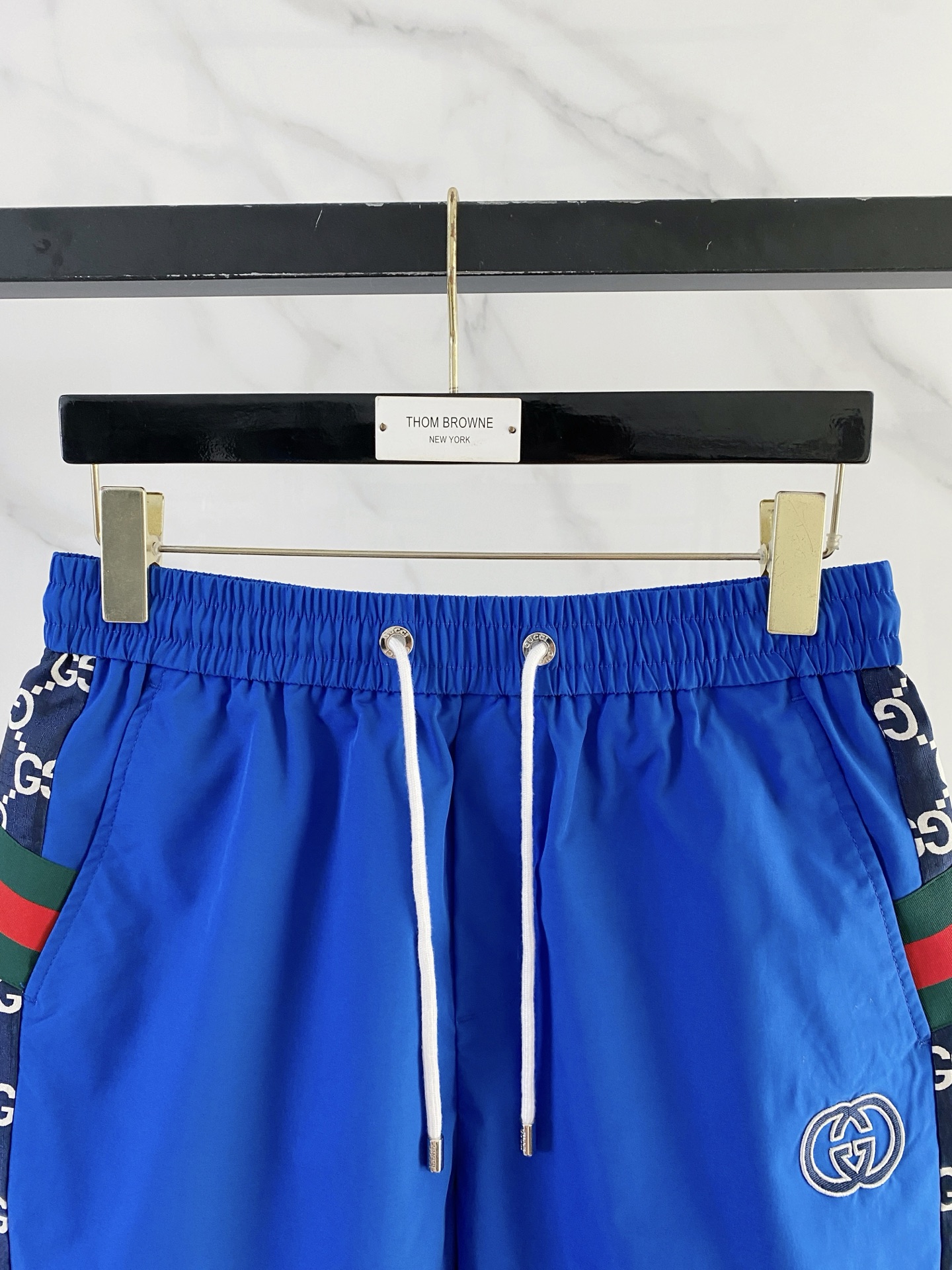 Alternative view of Shorts 09551