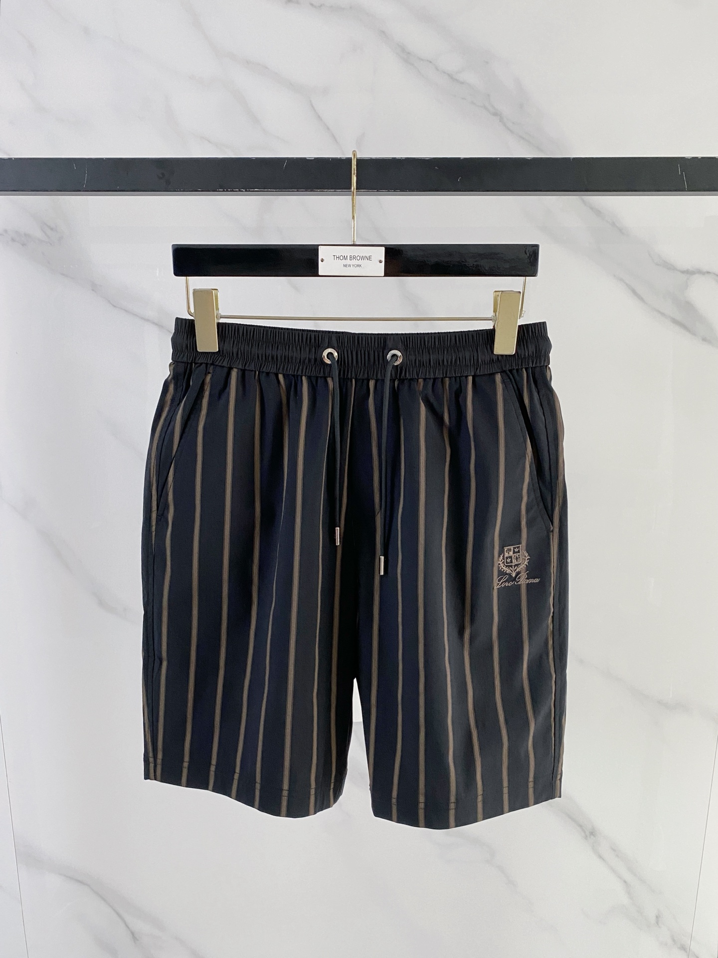 Shorts 09533