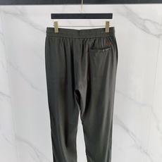 Loro Piana 一套销售 春款套装 顶级品质 定制顶级面料 新品 最新设计款 2026ss 秀场 Loro Piana 一套销售 春款套装 顶级品质 定制顶级面料 新品 最新设计款 2026ss 秀场