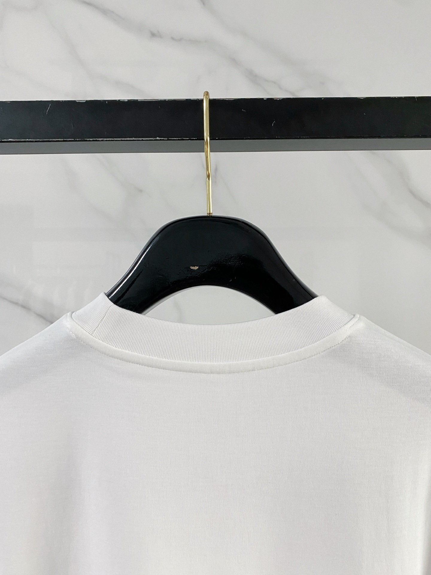 Loro Piana🌟精品系列🌟2026春夏新款首发专柜最新款短袖圆领T恤 高端订制 设计前卫时尚！品牌