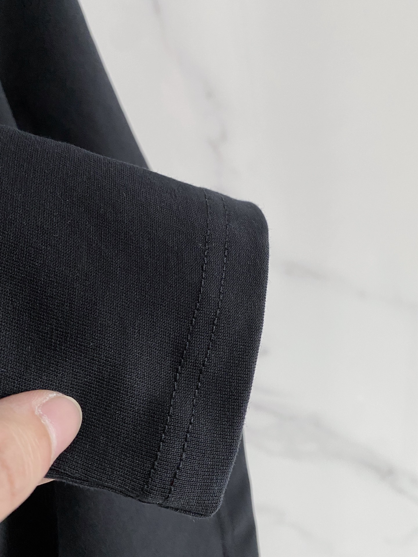 Loro Piana🌟精品系列🌟2026春夏新款首发专柜最新款短袖圆领T恤 高端订制 设计前卫时尚！品牌