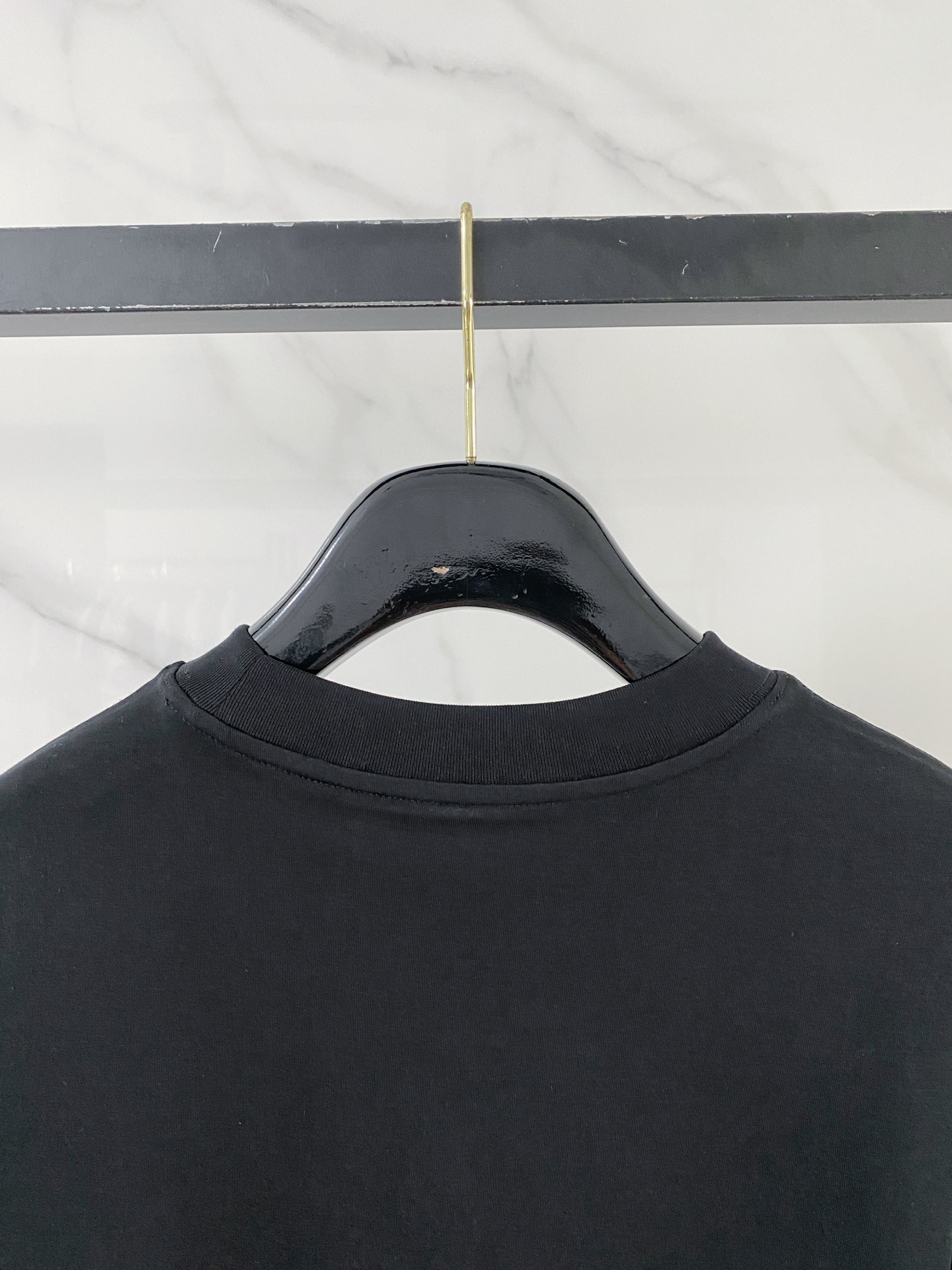 Loro Piana🌟精品系列🌟2026春夏新款首发专柜最新款短袖圆领T恤 高端订制 设计前卫时尚！品牌