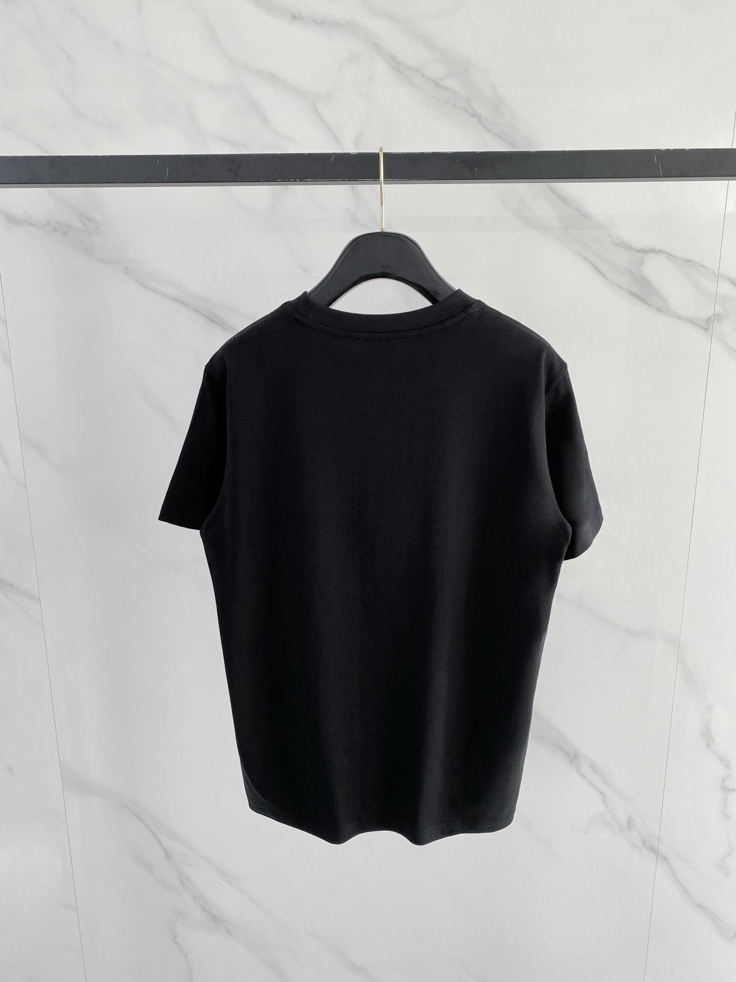 Loro Piana🌟精品系列🌟2026春夏新款首发专柜最新款短袖圆领T恤 高端订制 设计前卫时尚！品牌