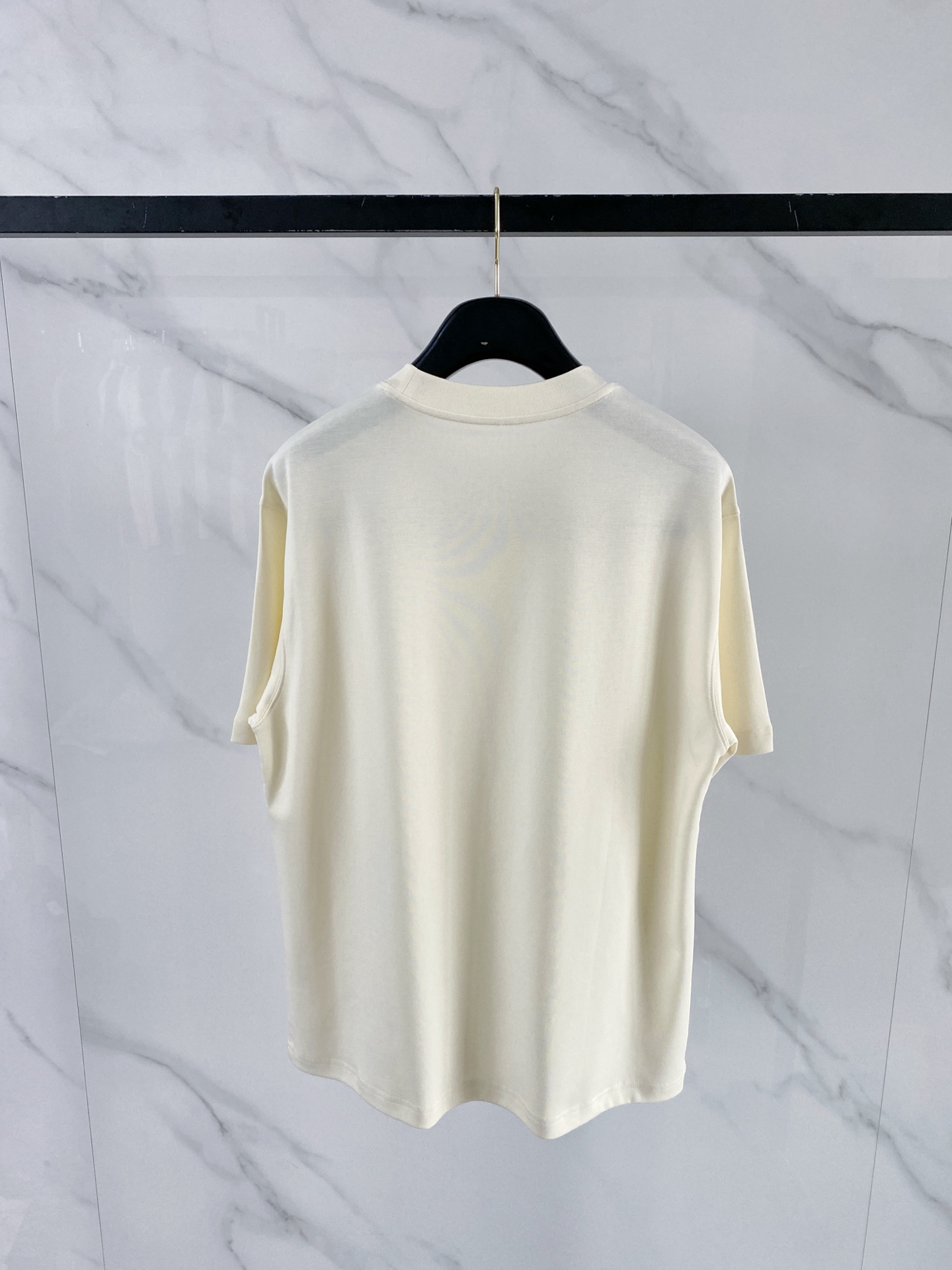 Loro Piana🌟精品系列🌟2026春夏新款首发专柜最新款短袖圆领T恤 高端订制 设计前卫时尚！品牌
