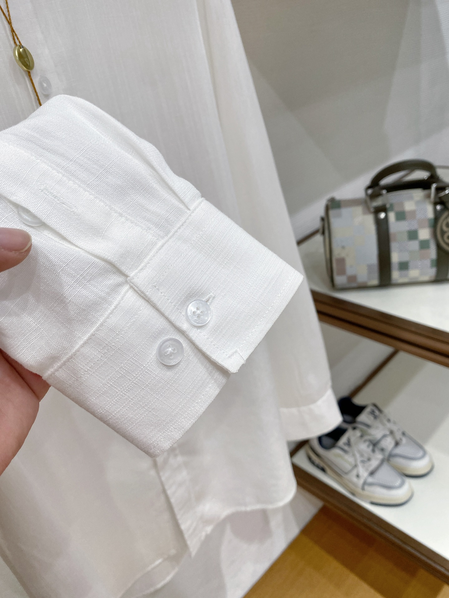 loro Piana（诺悠翩雅）官网26春夏亚麻面料男衬衫颜色 ：深蓝 天蓝 卡其 白色码数: 48-5