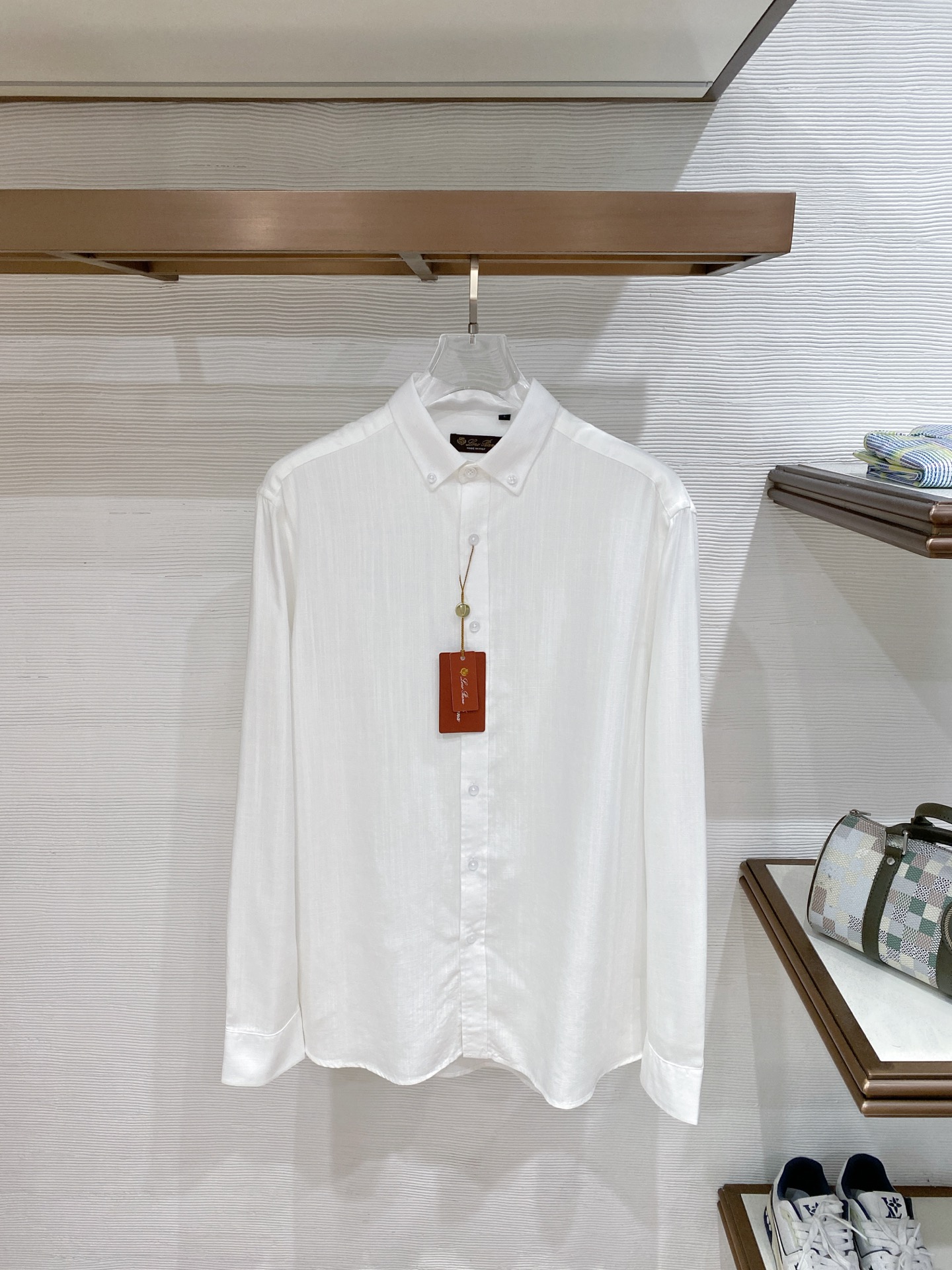 loro Piana（诺悠翩雅）官网26春夏亚麻面料男衬衫颜色 ：深蓝 天蓝 卡其 白色码数: 48-5