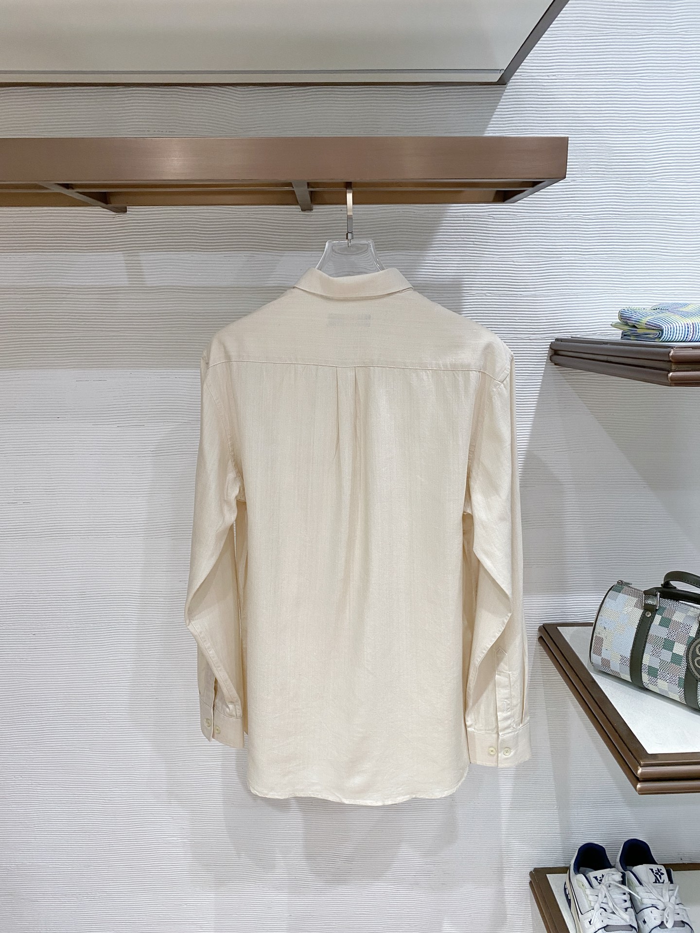 loro Piana（诺悠翩雅）官网26春夏亚麻面料男衬衫颜色 ：深蓝 天蓝 卡其 白色码数: 48-5