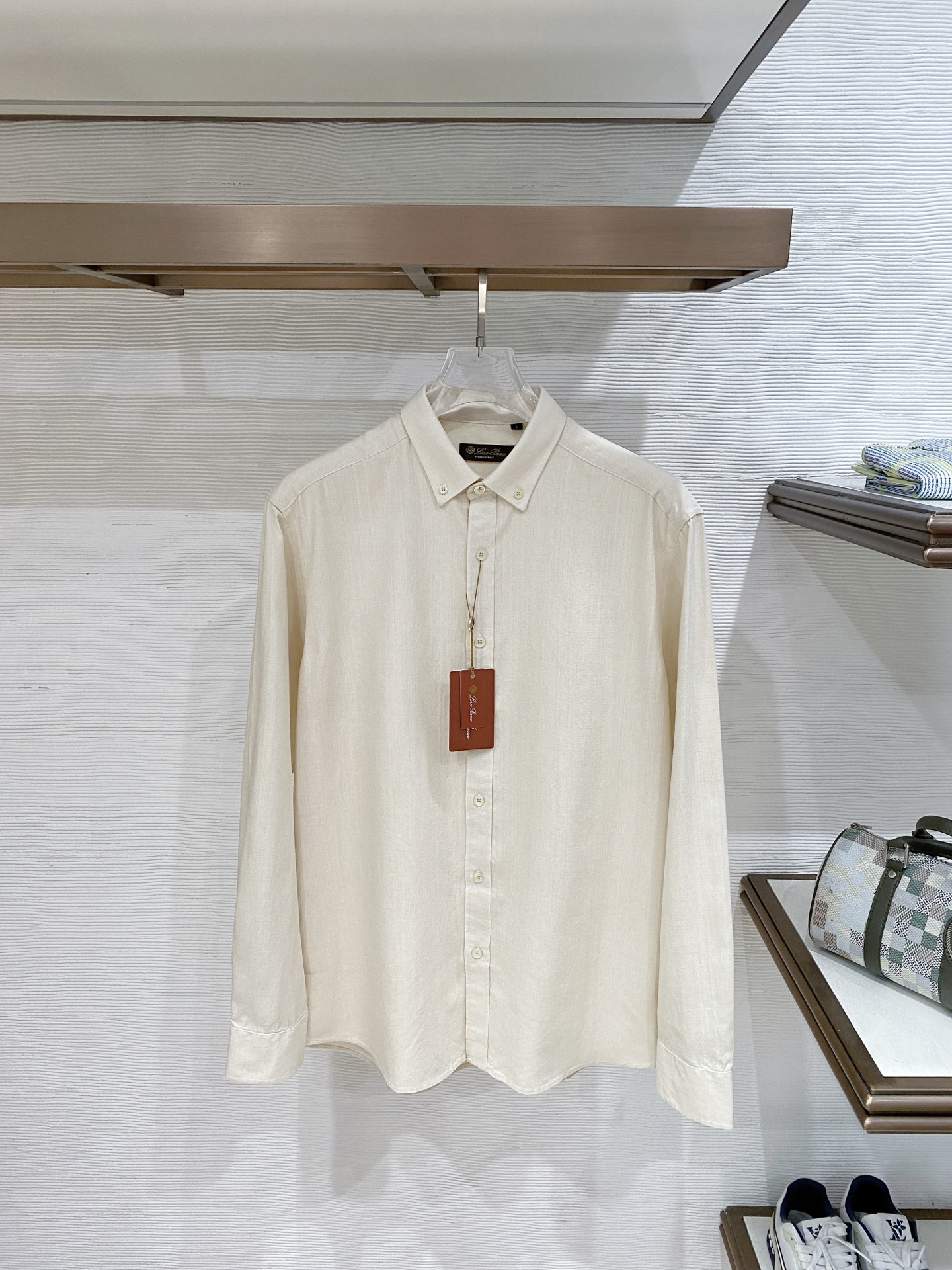 loro Piana（诺悠翩雅）官网26春夏亚麻面料男衬衫颜色 ：深蓝 天蓝 卡其 白色码数: 48-5
