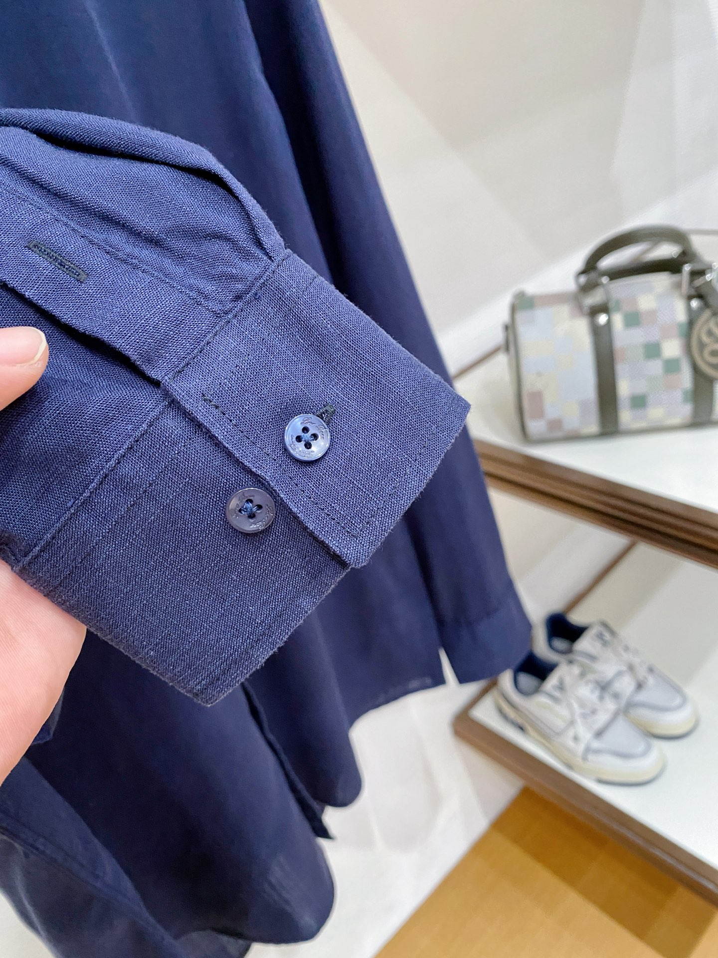 loro Piana（诺悠翩雅）官网26春夏亚麻面料男衬衫颜色 ：深蓝 天蓝 卡其 白色码数: 48-5