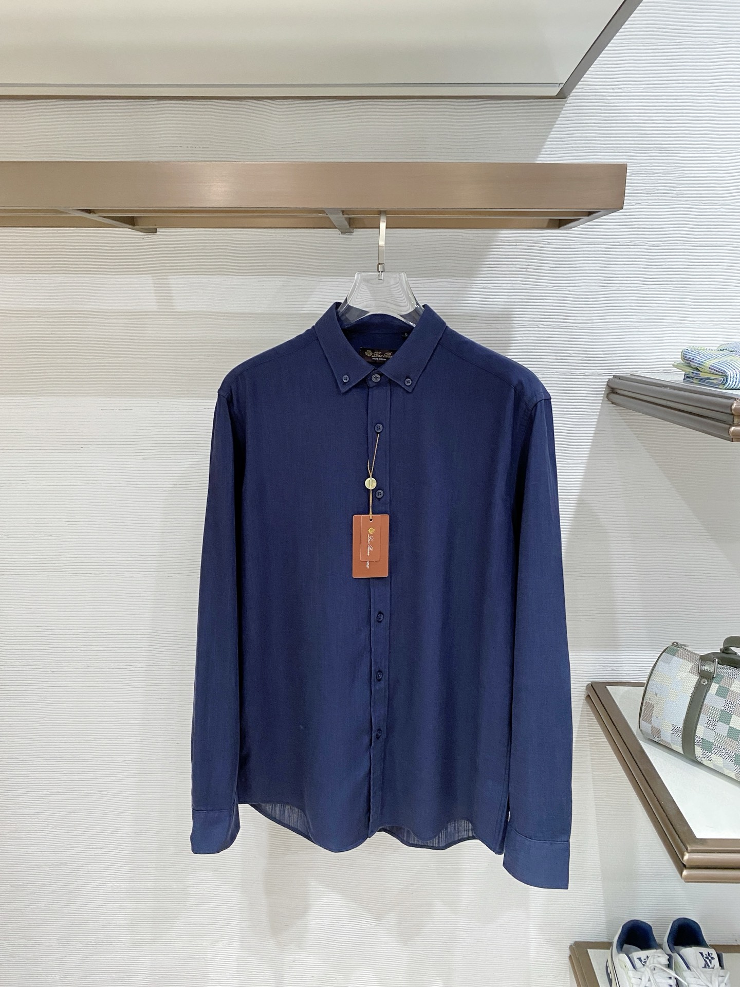 loro Piana（诺悠翩雅）官网26春夏亚麻面料男衬衫颜色 ：深蓝 天蓝 卡其 白色码数: 48-5