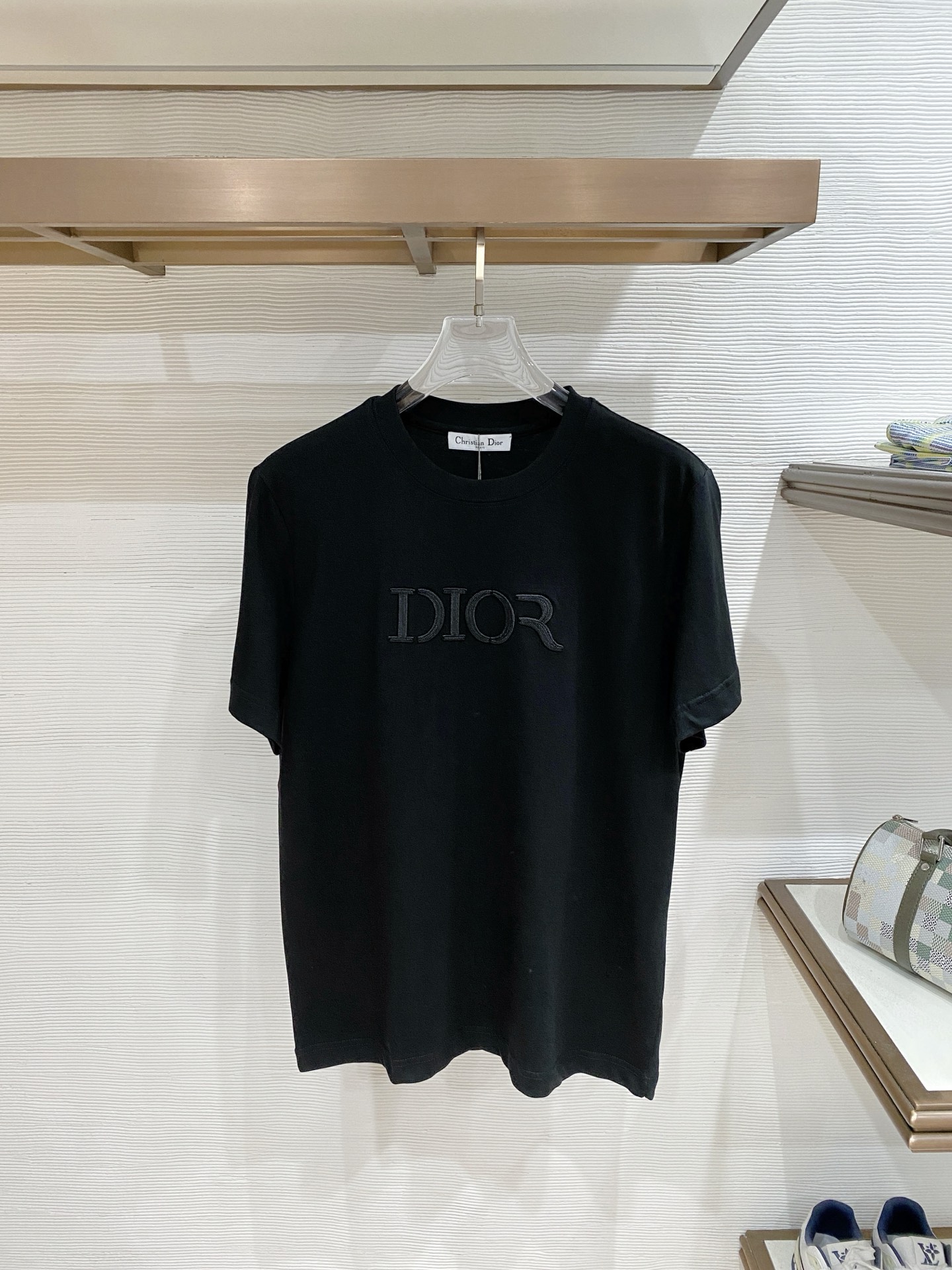 迪奥Dior26FW春夏新款首发专柜最新款短袖圆领T恤 设计前卫时尚！品牌logo重工艺设计 高端定制丝