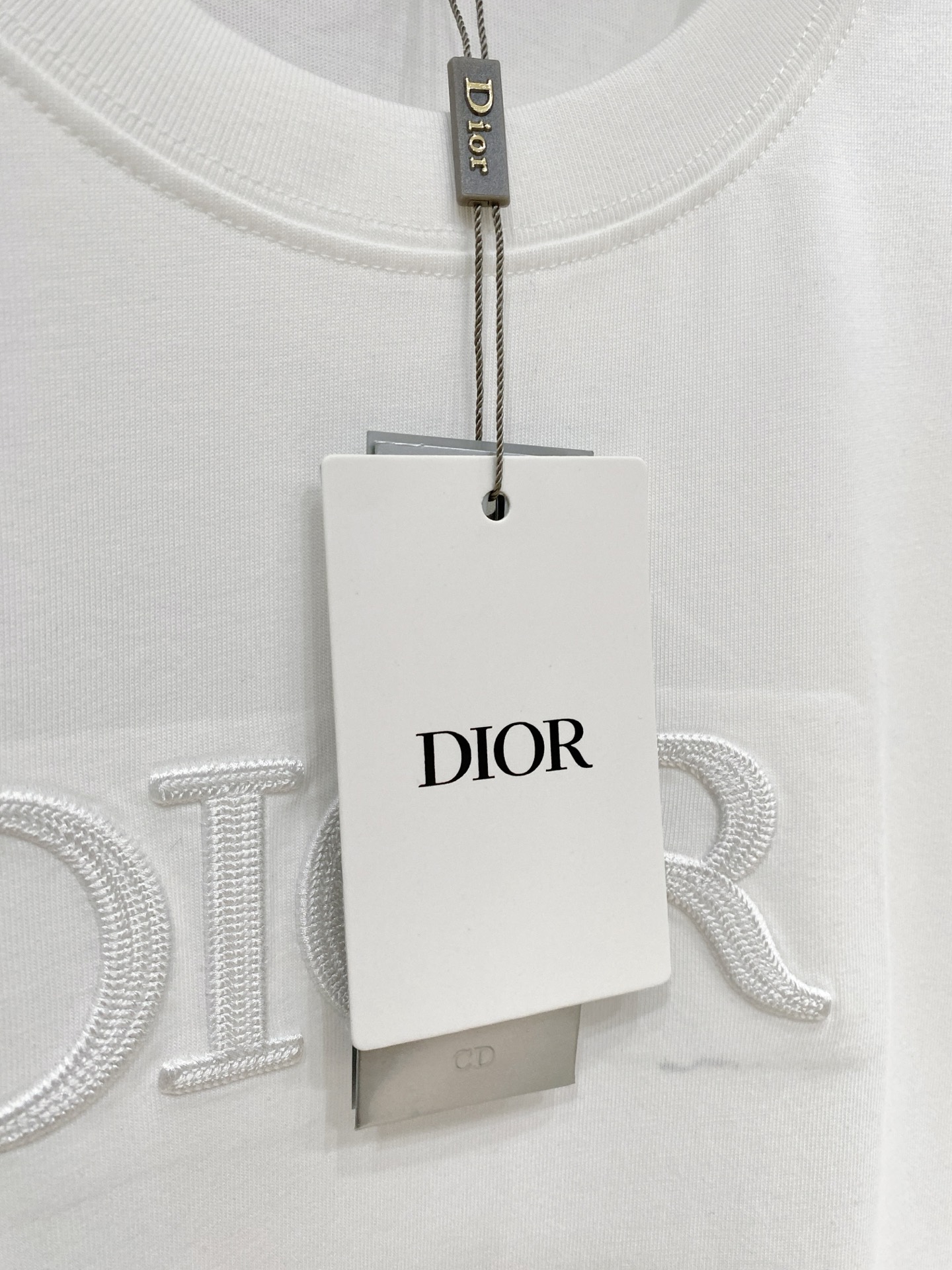 迪奥Dior26FW春夏新款首发专柜最新款短袖圆领T恤 设计前卫时尚！品牌logo重工艺设计 高端定制丝