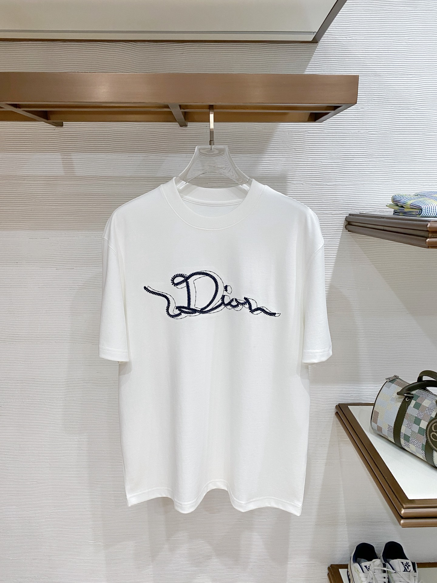 。Diro🌟精品云朵棉面料🌟2026春夏新款首发专柜最新款短袖圆领T恤 高端订制 设计前卫时尚！品牌lo