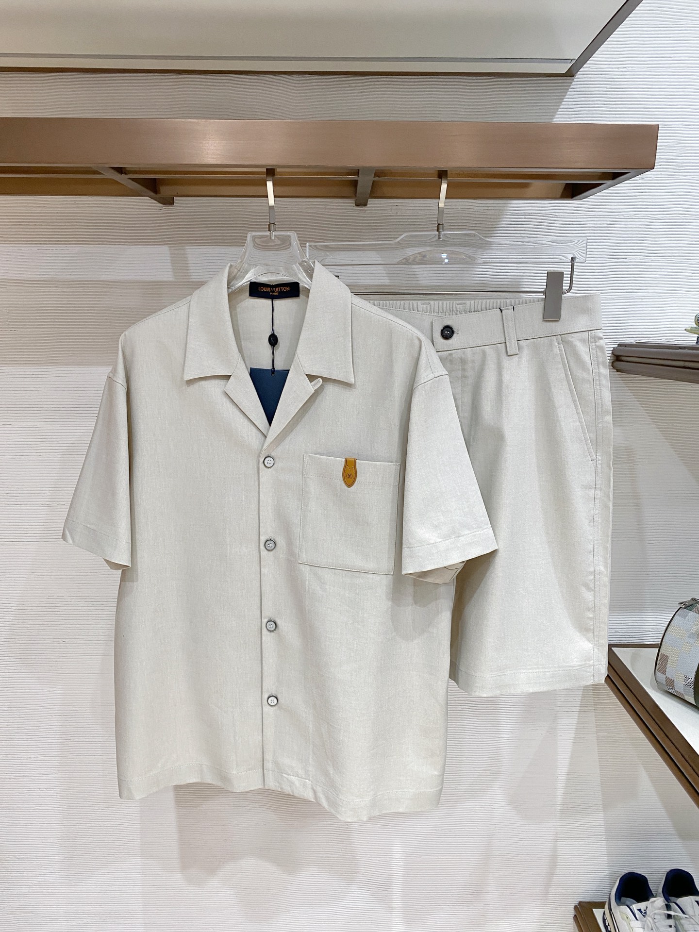 一套销售顶级品质 Lv 定制顶级面料  新品 最新设计款 2026ss 家新款夹克外套，秀场新品‼品相非