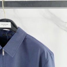 一套销售 顶级品质 普拉达 定制顶级面料 新品 最新设计款 2026ss 家新款夹克外套,秀场新品‼品 一套销售 顶级品质 普拉达 定制顶级面料 新品 最新设计款 2026ss 家新款夹克外套,秀场新品‼品