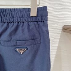 一套销售 顶级品质 普拉达 定制顶级面料 新品 最新设计款 2026ss 家新款夹克外套,秀场新品‼品 一套销售 顶级品质 普拉达 定制顶级面料 新品 最新设计款 2026ss 家新款夹克外套,秀场新品‼品