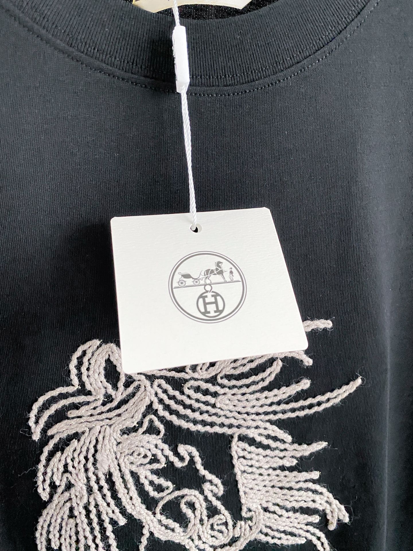 爱马仕Hermes26FW春夏新款首发专柜最新款短袖圆领T恤 设计前卫时尚！品牌logo重工艺设计 高端