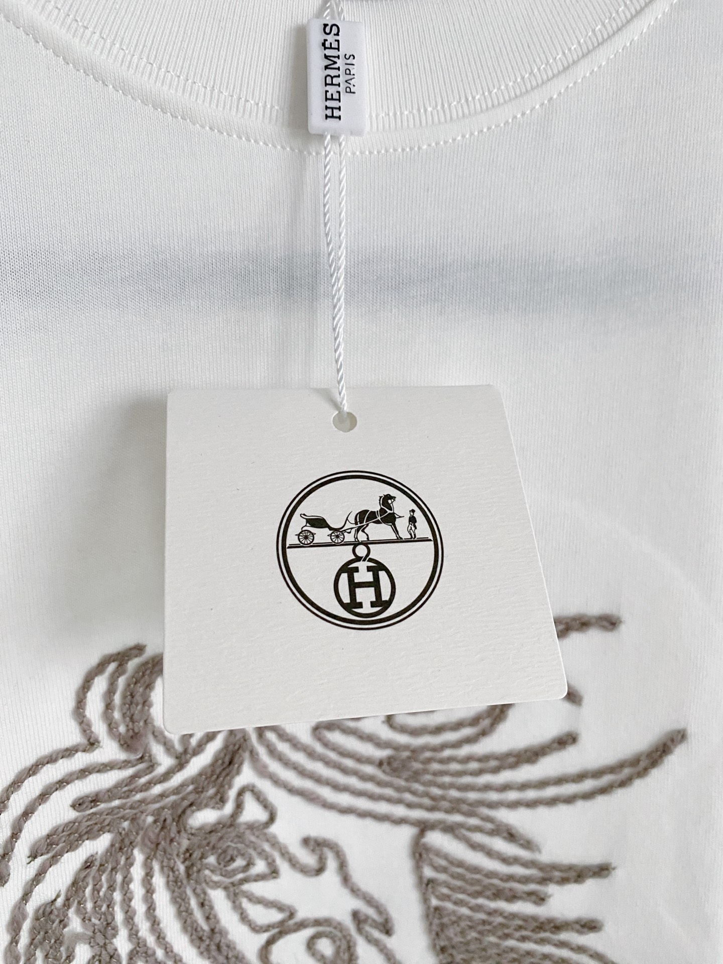 爱马仕Hermes26FW春夏新款首发专柜最新款短袖圆领T恤 设计前卫时尚！品牌logo重工艺设计 高端