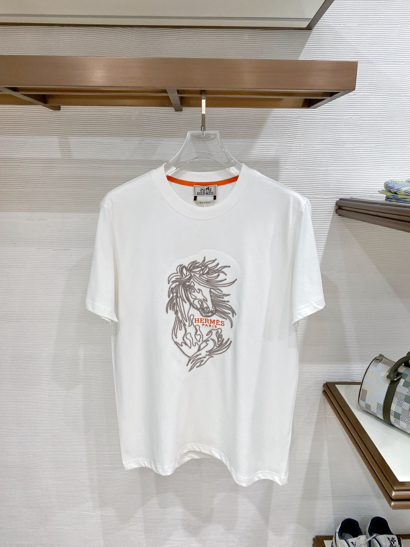 爱马仕Hermes26FW春夏新款首发专柜最新款短袖圆领T恤 设计前卫时尚！品牌logo重工艺设计 高端