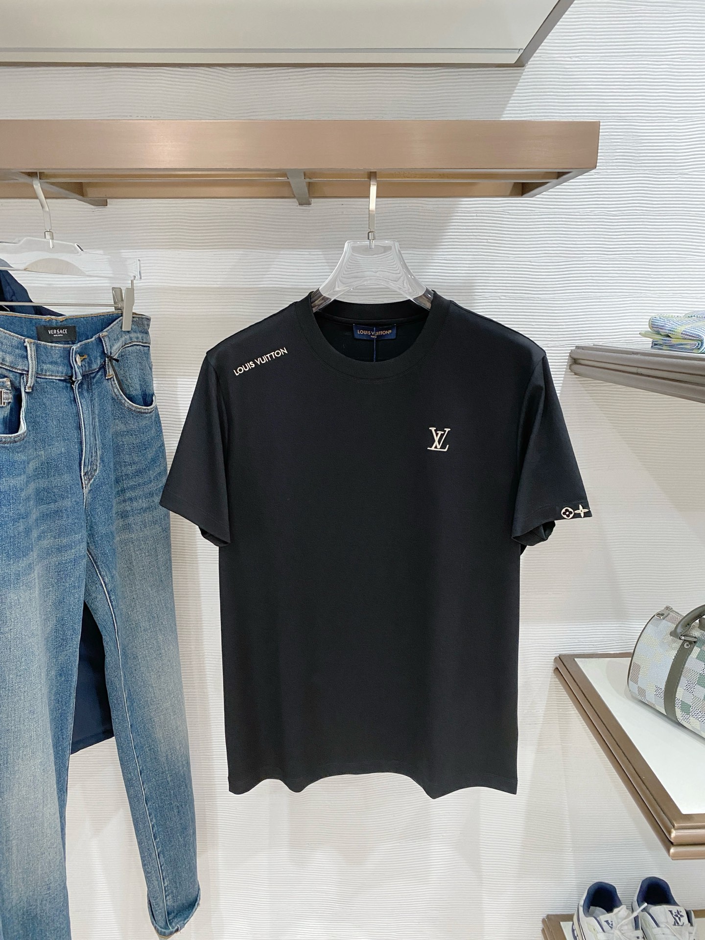 루이비통 남성 반팔 127375 Louis Vuitton T Shirt