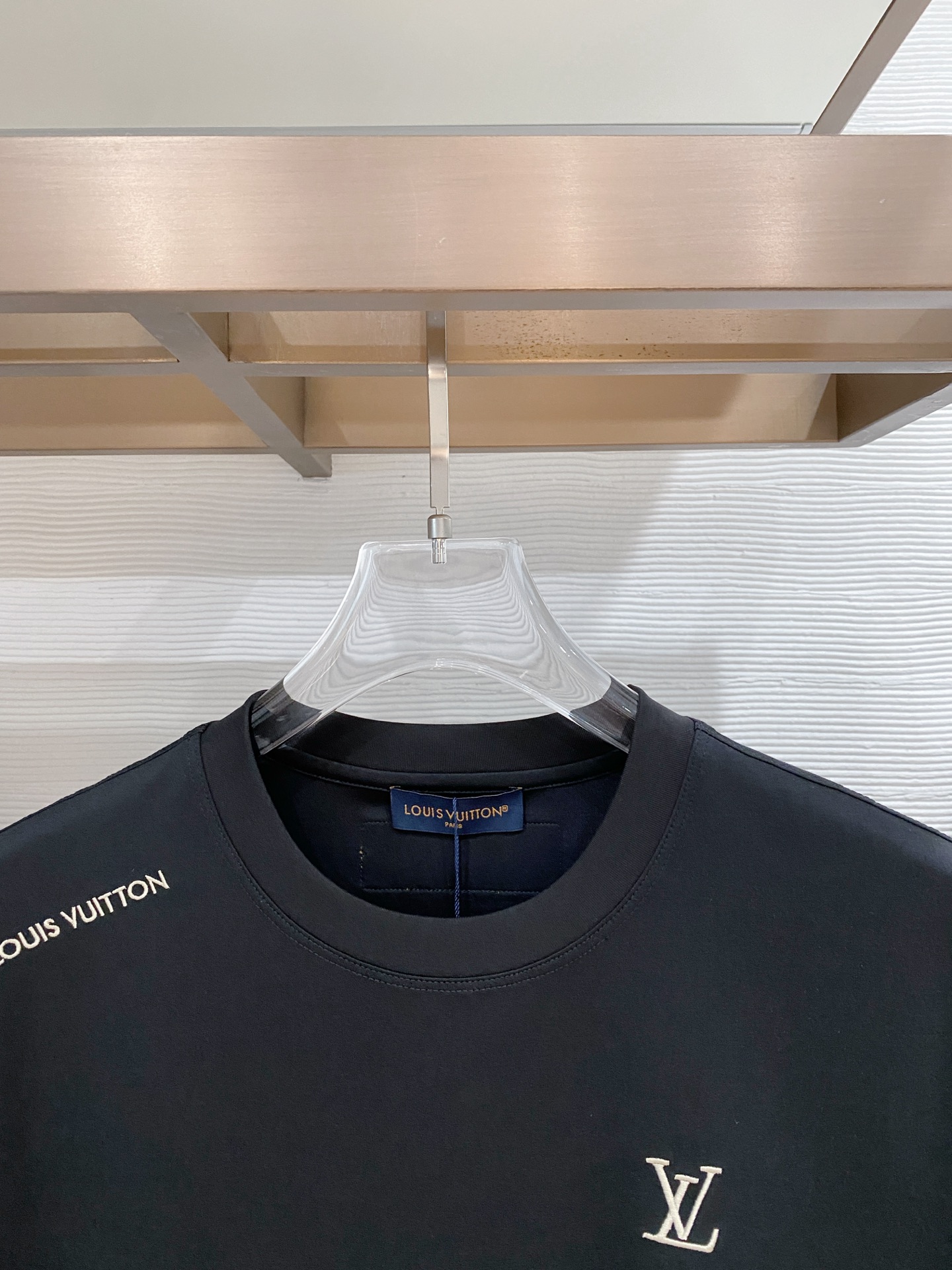 루이비통 남성 반팔 127375 Louis Vuitton T Shirt 썸네일 이미지