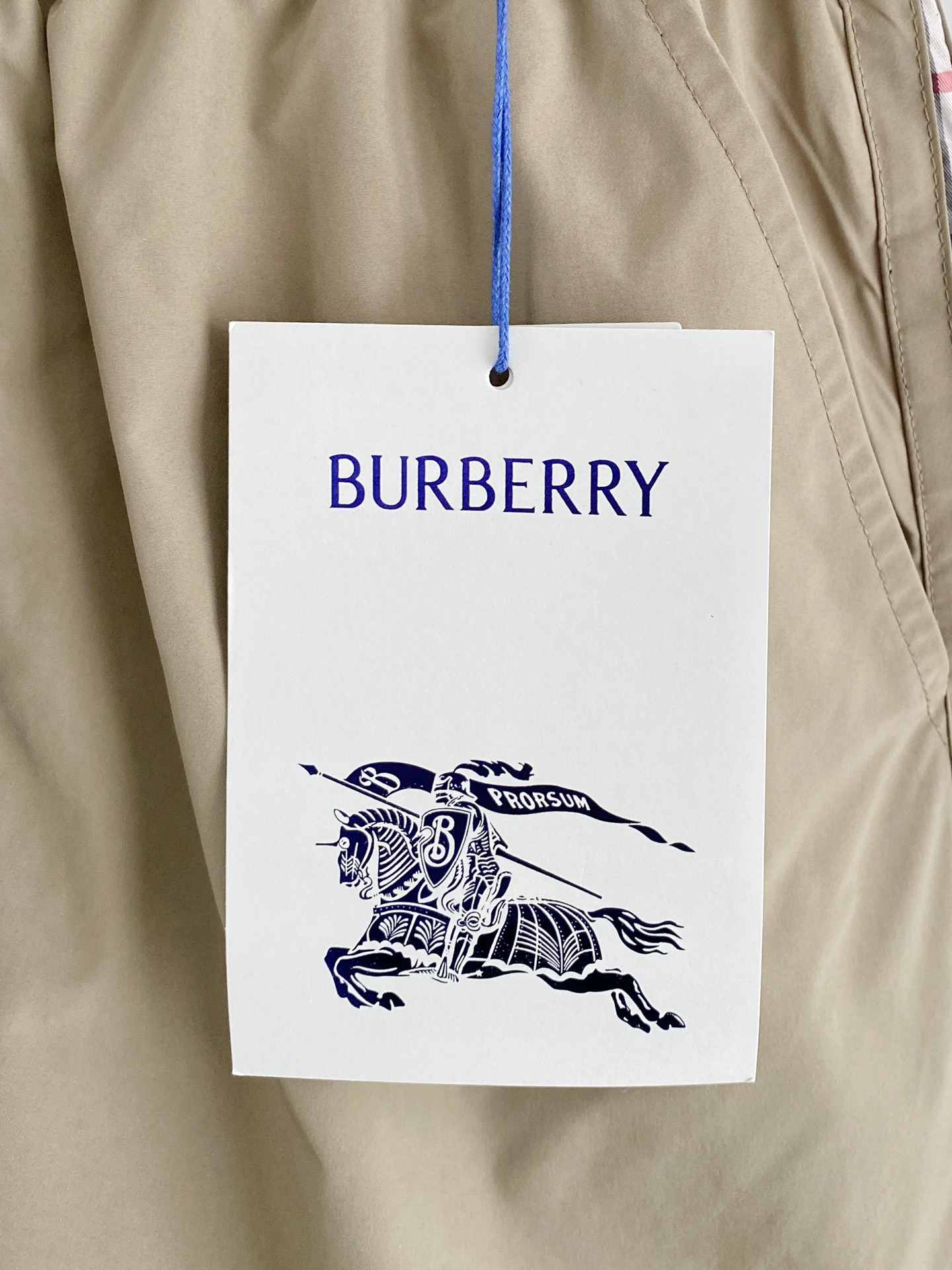 。巴宝莉 顶级货品🐎 🆕2026夏季新款休闲短裤！品牌经典LOGO休闲裤 ，定制面料，舒适度极好，手触感