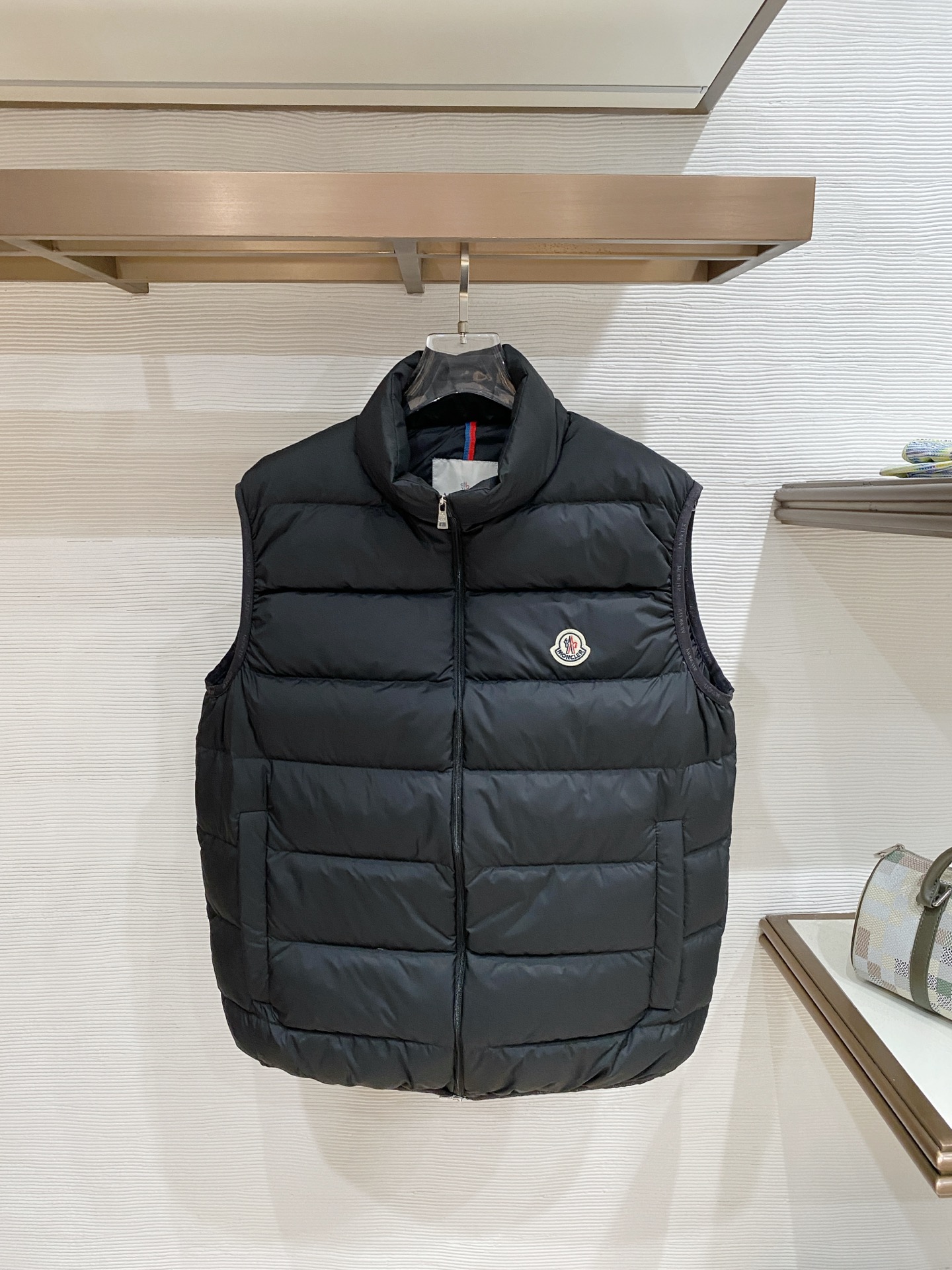 【04515】Moncler Classic Stand Collar Down Vest Black