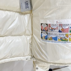 Moncler 盟可睐2026FW秋冬新款Maya经典亮面玛雅可拆卸连帽羽绒服 全套原版五金辅料,拉链、金属按扣、袖臂圆 Moncler 盟可睐2026FW秋冬新款Maya经典亮面玛雅可拆卸连帽羽绒服 全套原版五金辅料,拉链、金属按扣、袖臂圆