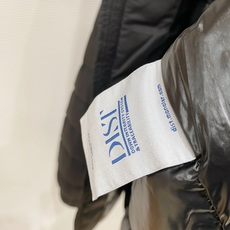 Moncler-盟可睐 2026FW秋冬新款男士连帽轻薄羽绒服 90新国标白鸭绒填充,高密防钻绒尼龙面料,原版开模五金, Moncler-盟可睐 2026FW秋冬新款男士连帽轻薄羽绒服 90新国标白鸭绒填充,高密防钻绒尼龙面料,原版开模五金,
