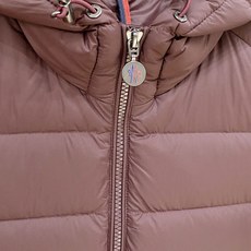 Moncler-盟可睐 2026FW秋冬新款男士连帽轻薄羽绒服 90新国标白鸭绒填充,高密防钻绒尼龙面料,原版开模五金, Moncler-盟可睐 2026FW秋冬新款男士连帽轻薄羽绒服 90新国标白鸭绒填充,高密防钻绒尼龙面料,原版开模五金,
