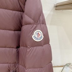 Moncler-盟可睐 2026FW秋冬新款男士连帽轻薄羽绒服 90新国标白鸭绒填充,高密防钻绒尼龙面料,原版开模五金, Moncler-盟可睐 2026FW秋冬新款男士连帽轻薄羽绒服 90新国标白鸭绒填充,高密防钻绒尼龙面料,原版开模五金,