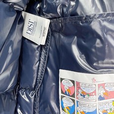 Moncler 盟可睐(蒙口)2026FW秋冬新款彩虹条可拆卸连帽羽绒服 全套原版五金辅料,拉链、按扣、袖口调节扣全部对 Moncler 盟可睐(蒙口)2026FW秋冬新款彩虹条可拆卸连帽羽绒服 全套原版五金辅料,拉链、按扣、袖口调节扣全部对