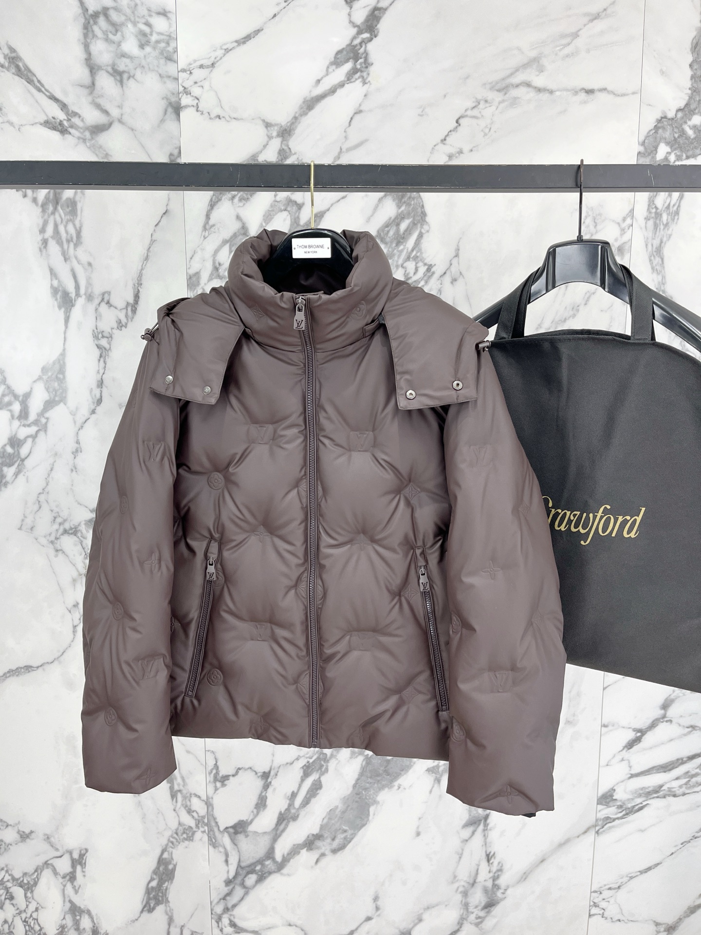 Louis Vuitton 路易威登（LV）2026FW秋冬新款可拆卸连帽压花羽绒服 全套原版五金配件，拉链、按扣全部还