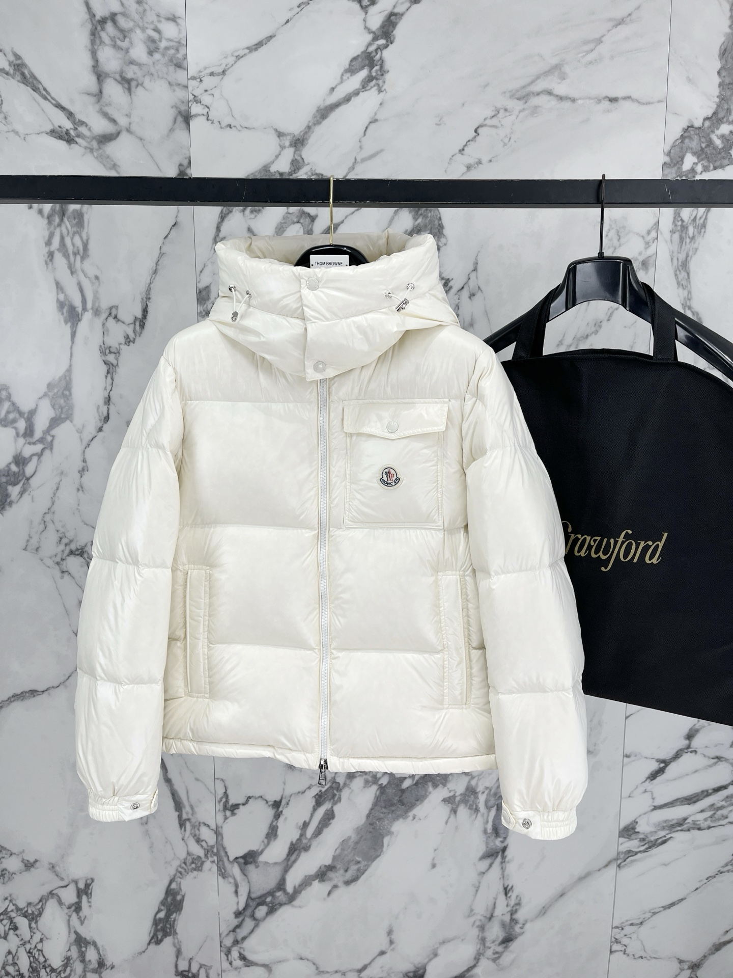 Moncler 盟可睐（蒙口）2026FW秋冬新款彩虹条可拆卸连帽羽绒服 全套原版五金辅料，拉链、按扣、袖口调节扣全部对