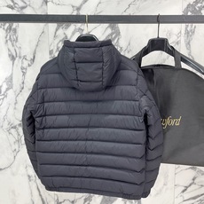 Moncler-盟可睐 2026FW秋冬新款男士连帽轻薄羽绒服 90新国标白鸭绒填充,高密防钻绒尼龙面料,原版开模五金, Moncler-盟可睐 2026FW秋冬新款男士连帽轻薄羽绒服 90新国标白鸭绒填充,高密防钻绒尼龙面料,原版开模五金,