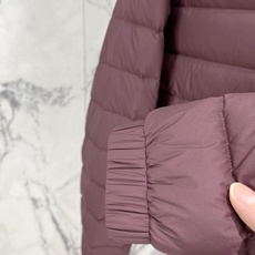 Moncler-盟可睐 2026FW秋冬新款男士连帽轻薄羽绒服 90新国标白鸭绒填充,高密防钻绒尼龙面料,原版开模五金, Moncler-盟可睐 2026FW秋冬新款男士连帽轻薄羽绒服 90新国标白鸭绒填充,高密防钻绒尼龙面料,原版开模五金,