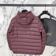 Moncler-盟可睐 2026FW秋冬新款男士连帽轻薄羽绒服 90新国标白鸭绒填充,高密防钻绒尼龙面料,原版开模五金, Moncler-盟可睐 2026FW秋冬新款男士连帽轻薄羽绒服 90新国标白鸭绒填充,高密防钻绒尼龙面料,原版开模五金,