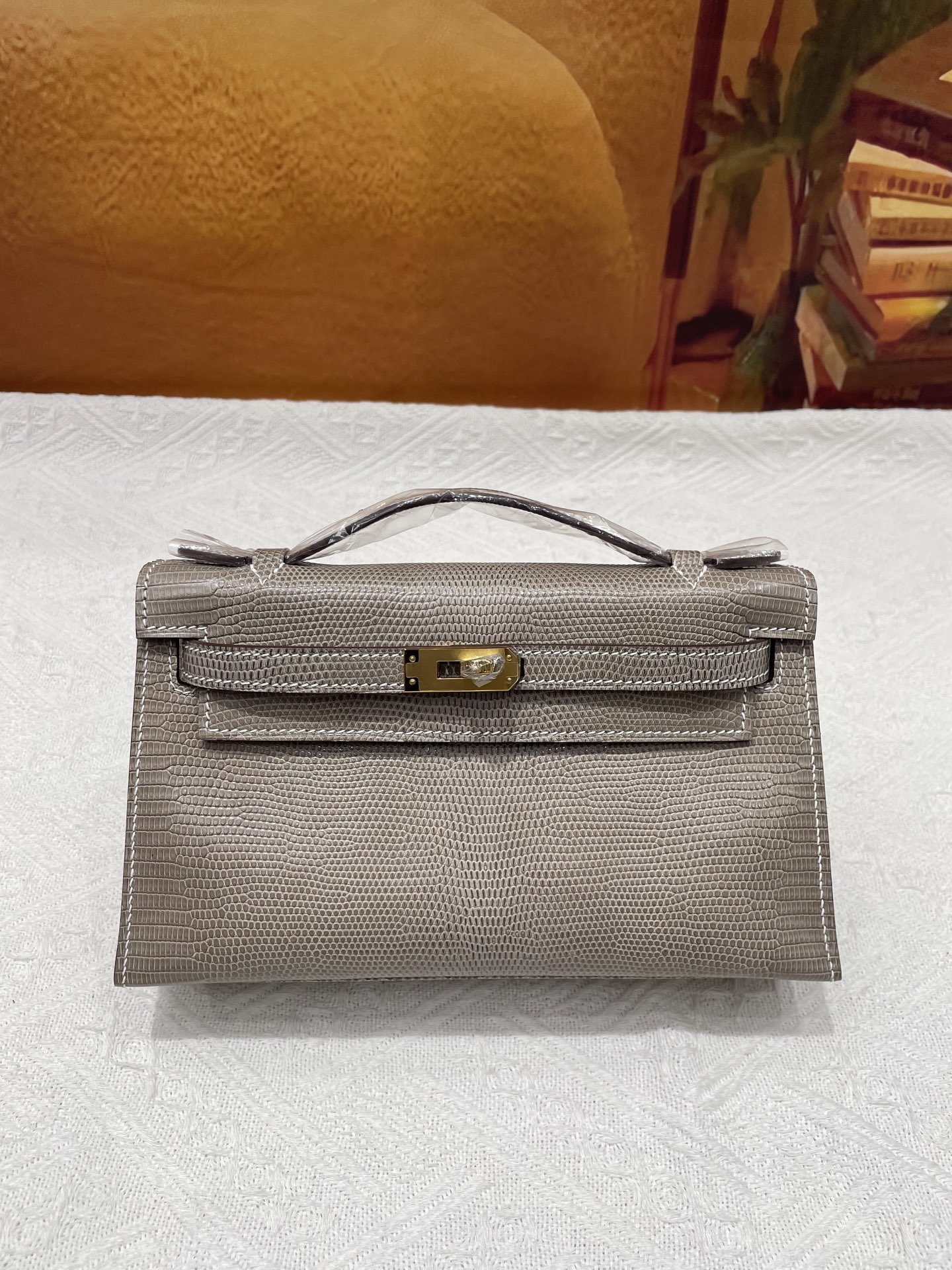 NO:851704,Lizard skin first generation hemp rope gray gold buckle in stock, Hermes, hermes, Hermes,19860909蜥蜴皮一代麻绳灰色金扣现货,爱马仕,hermes,Hermes,,Bag
